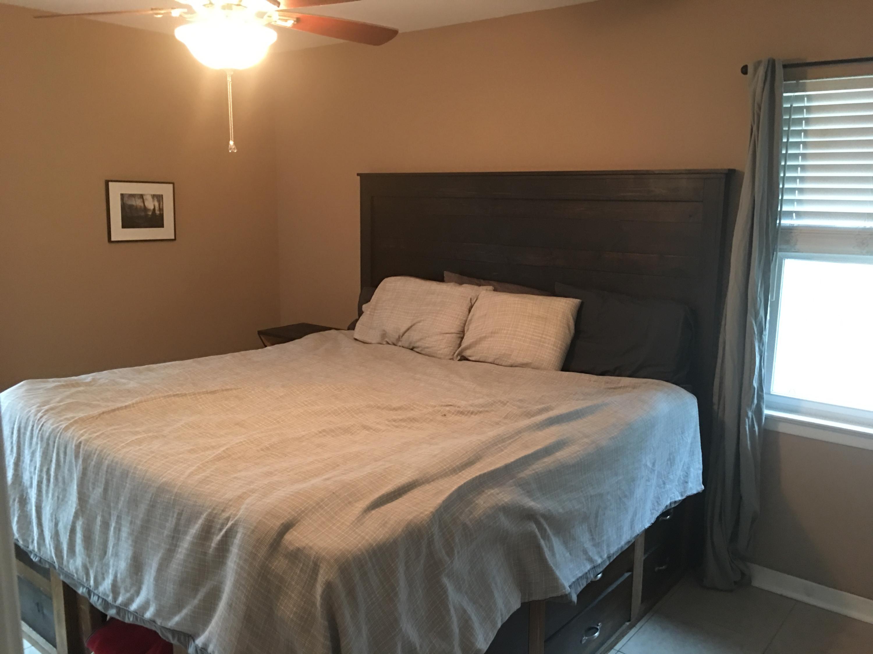 VALPARAISO PINECREST 1 - Residential