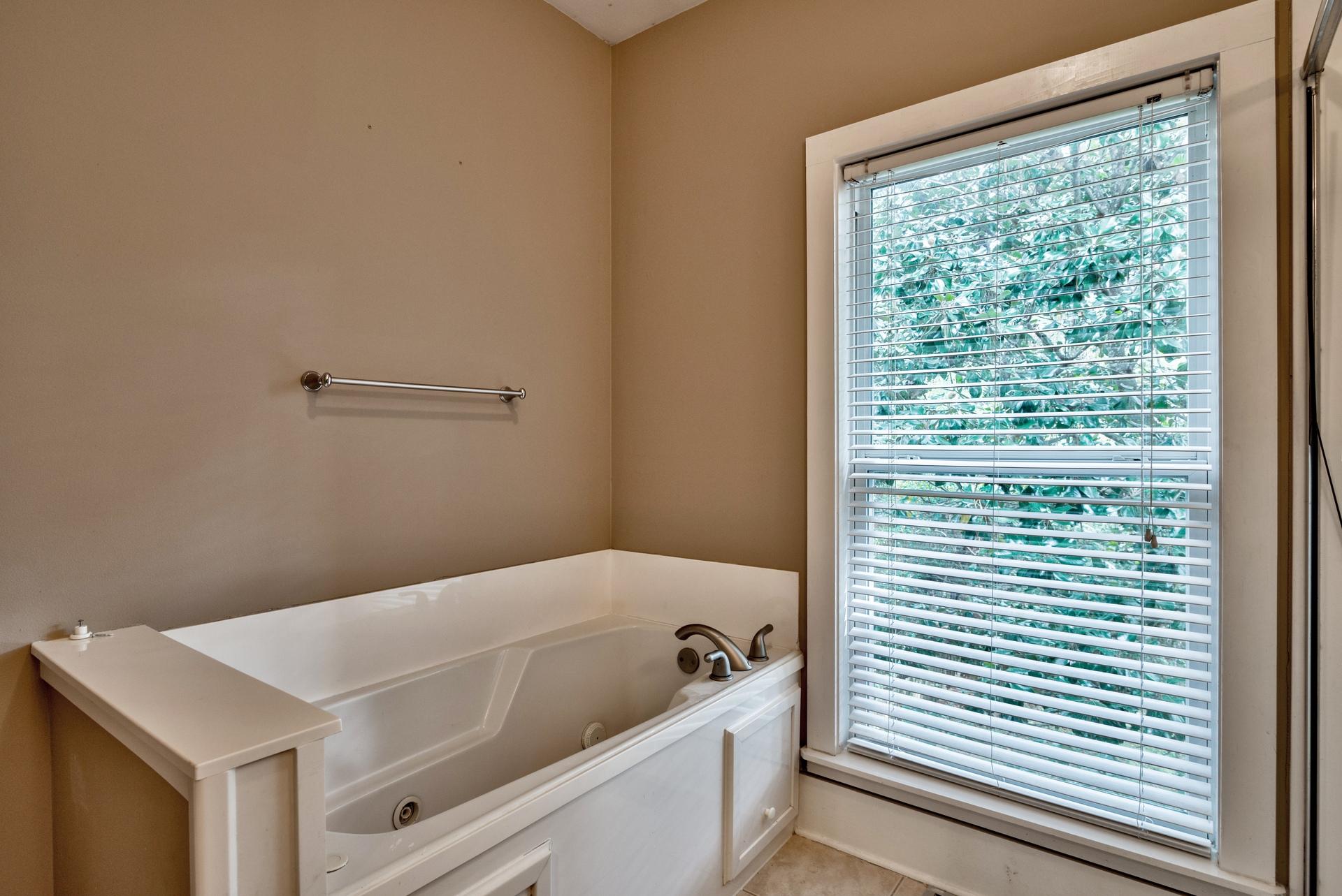 GULF SHORE MANOR - Residential