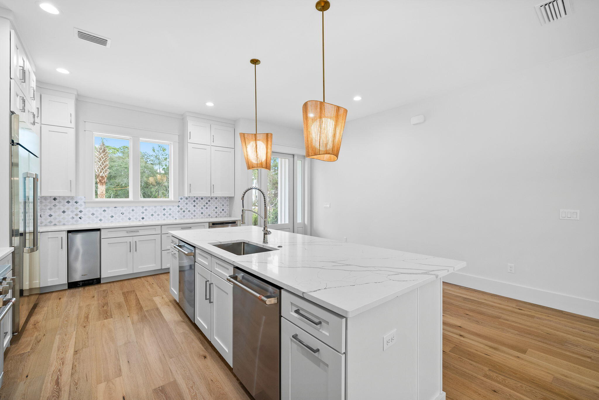 GULF SHORE MANOR - Residential