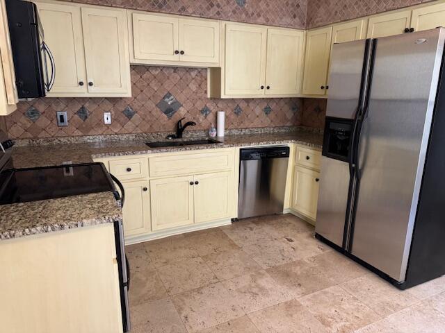 KIDD BAYOU OAKS UNIT 2 - Residential Lease