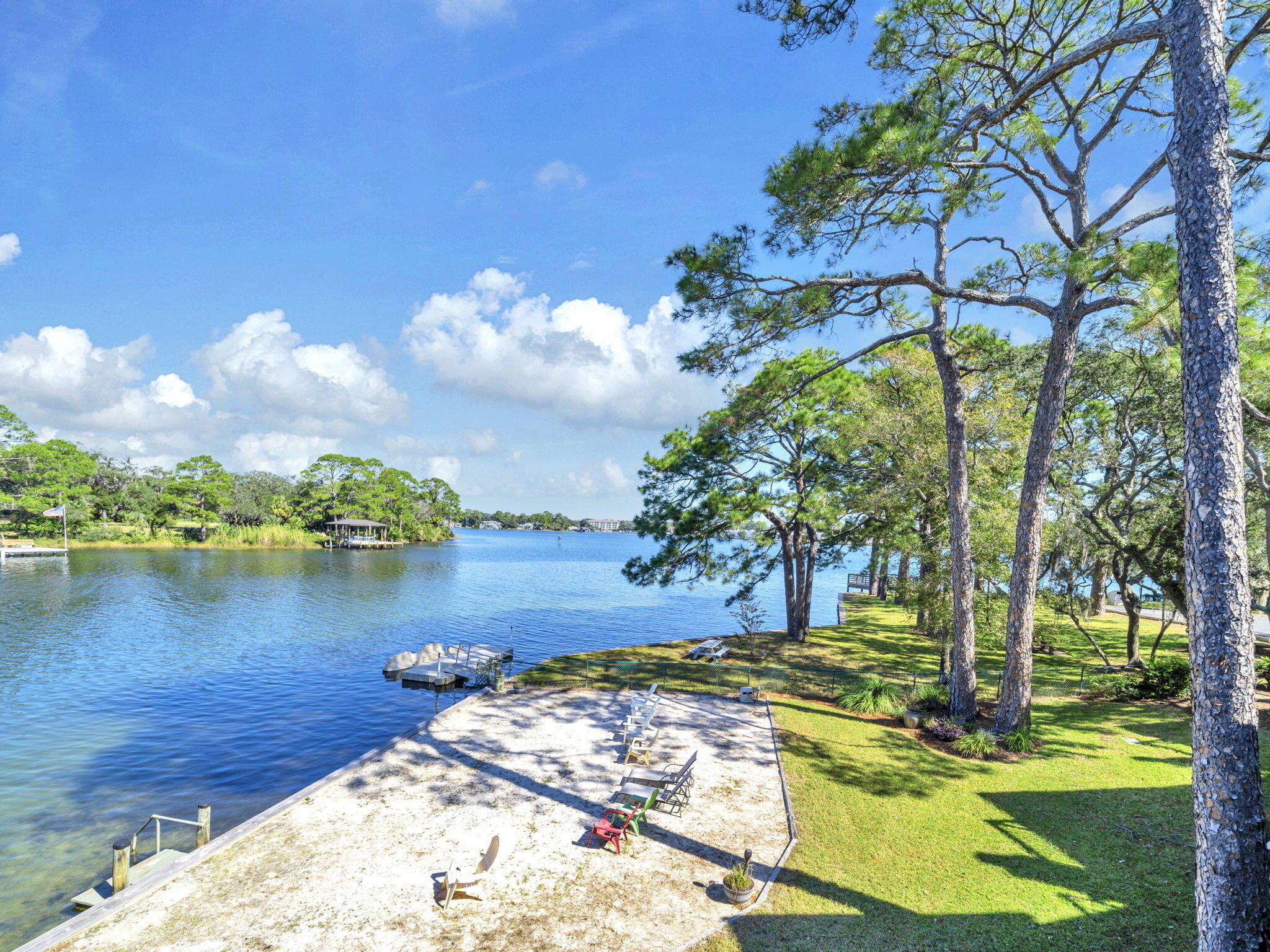 KIDD BAYOU OAKS UNIT 2 - Residential Lease