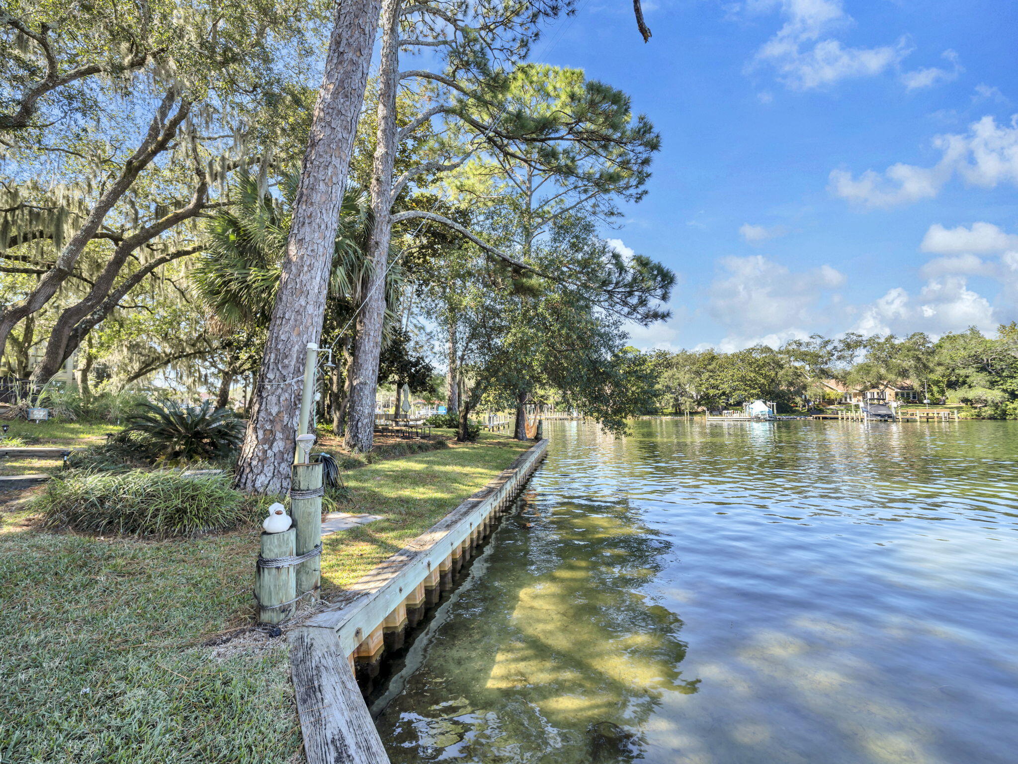 KIDD BAYOU OAKS UNIT 2 - Residential Lease