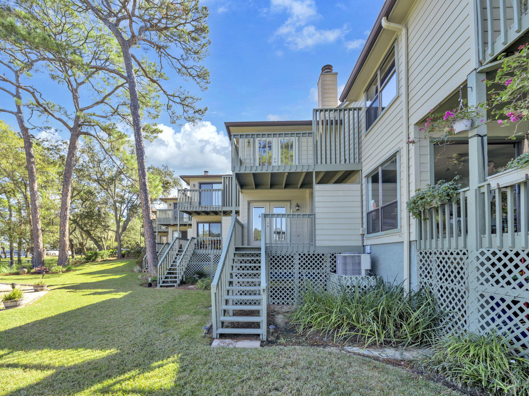 KIDD BAYOU OAKS UNIT 2 - Residential Lease