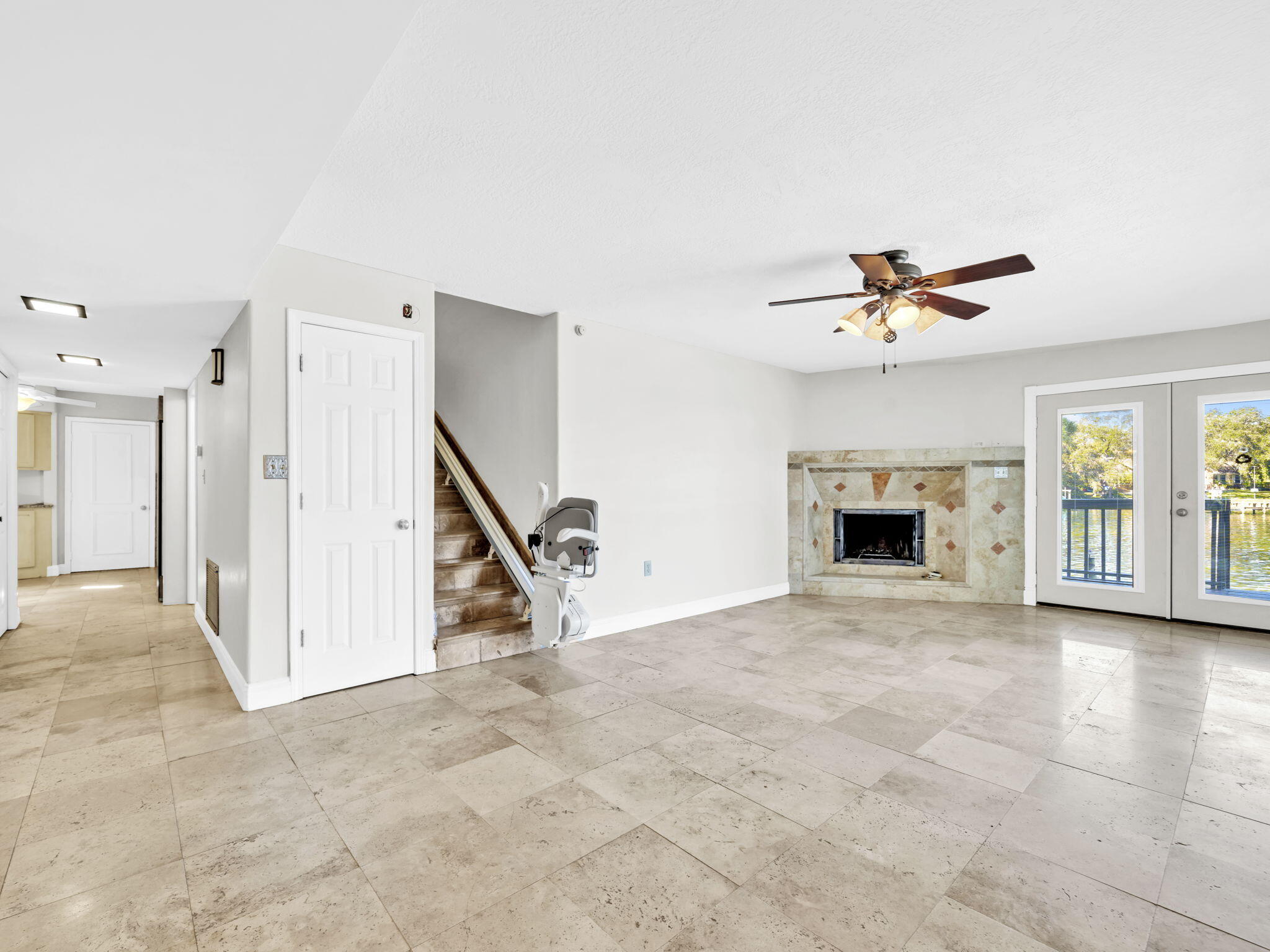 KIDD BAYOU OAKS UNIT 2 - Residential Lease