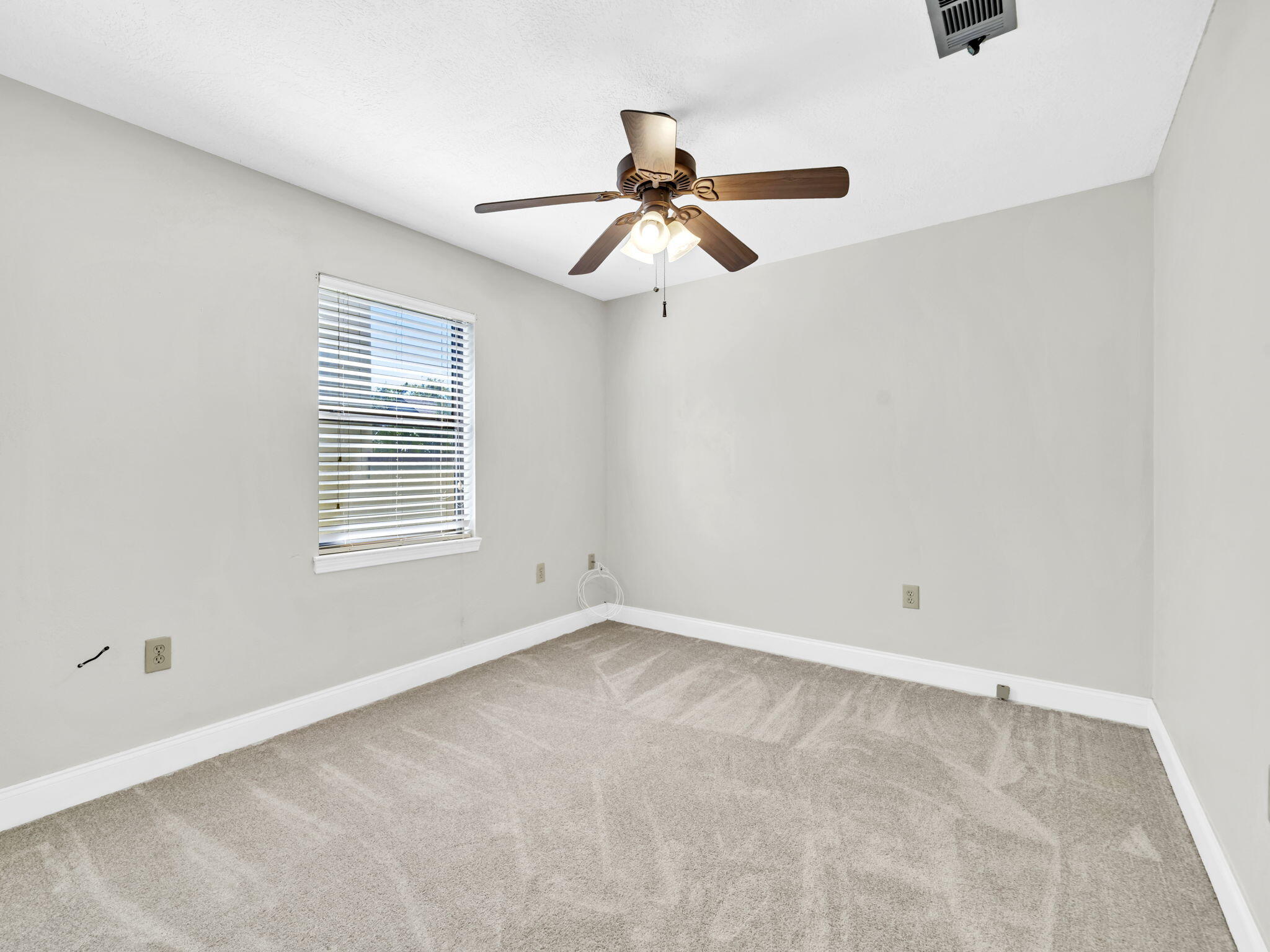 KIDD BAYOU OAKS UNIT 2 - Residential Lease