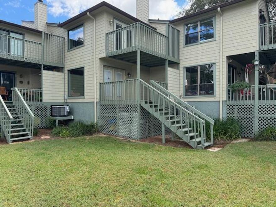 This townhouse itself has 3 bedrooms and 2 full bathrooms upstairs with a half bath on the ground floor. The ground floor also hosts a living and dining room area along with a tidy kitchen area and a set of washer/dryer hook-ups nearby. A single car garage with additional storage space will also be at your convenience as well as a short driveway too. Naturally, you may hope that the townhouse has a deck or balcony space so you can enjoy the outdoors and you would find that hope fulfilled. A deck space is offered from the living room area and the master bedroom has access to a balcony, both of which give you a pleasant view of the water.