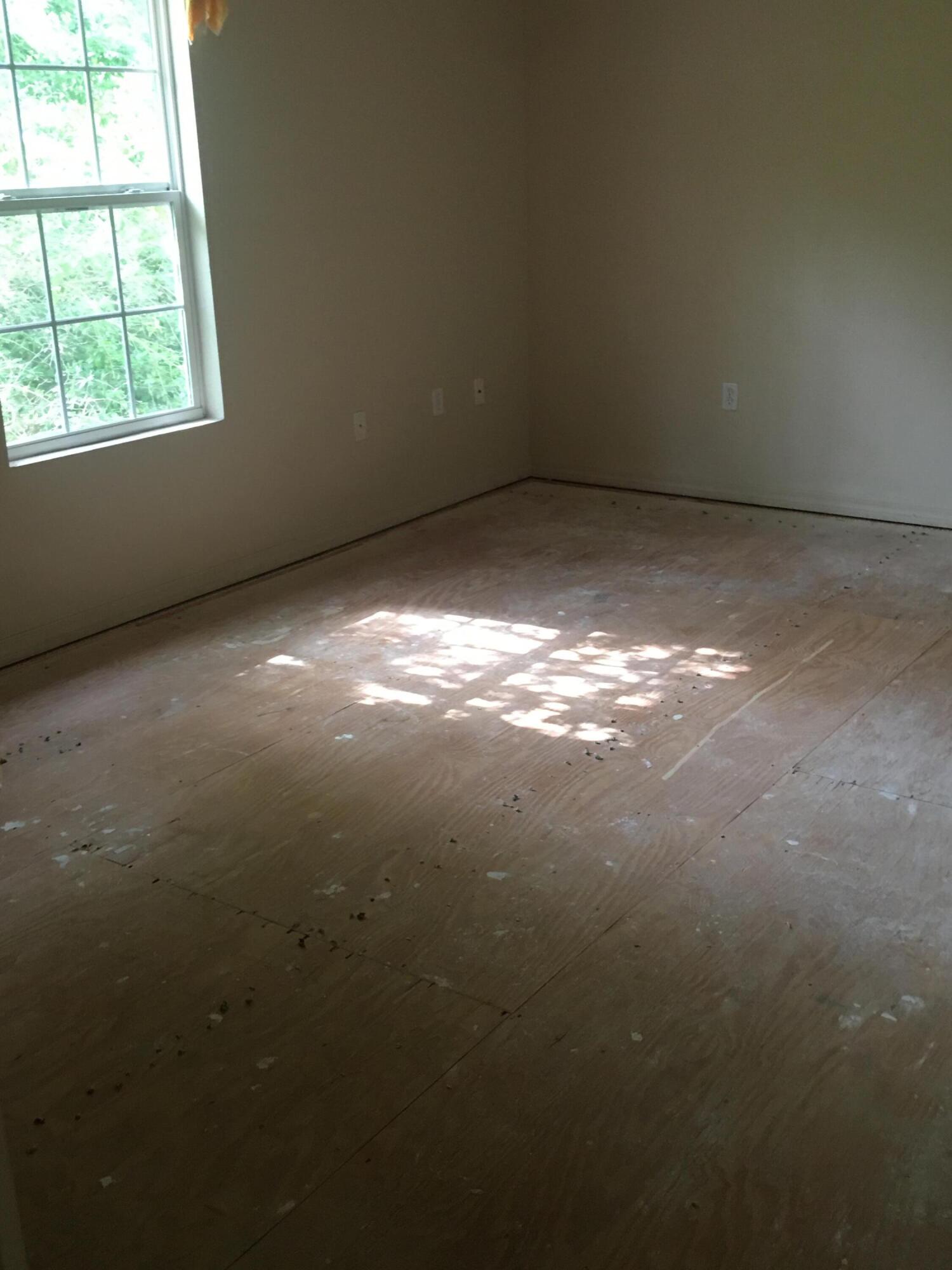 SHADY OAKS - Residential