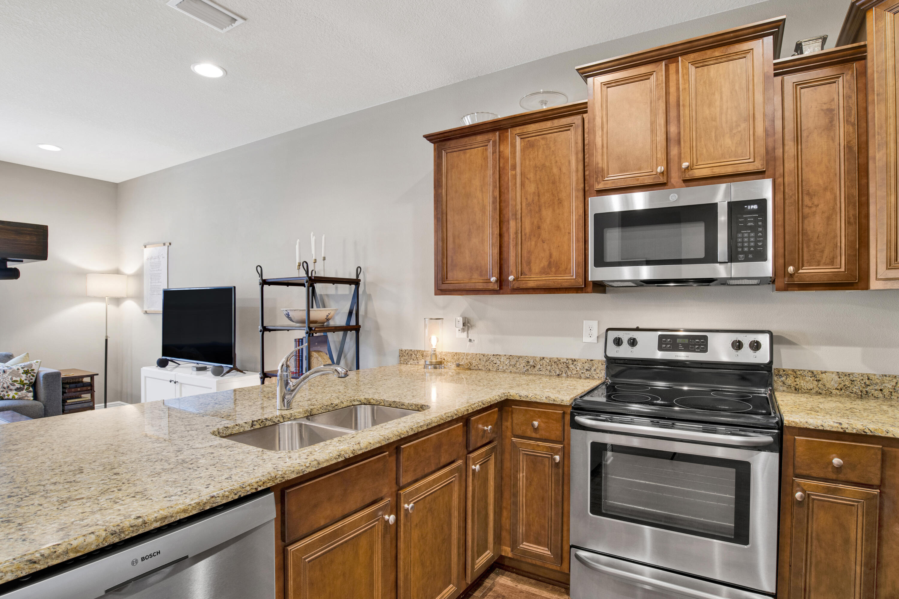Reserve Pointe - Residential