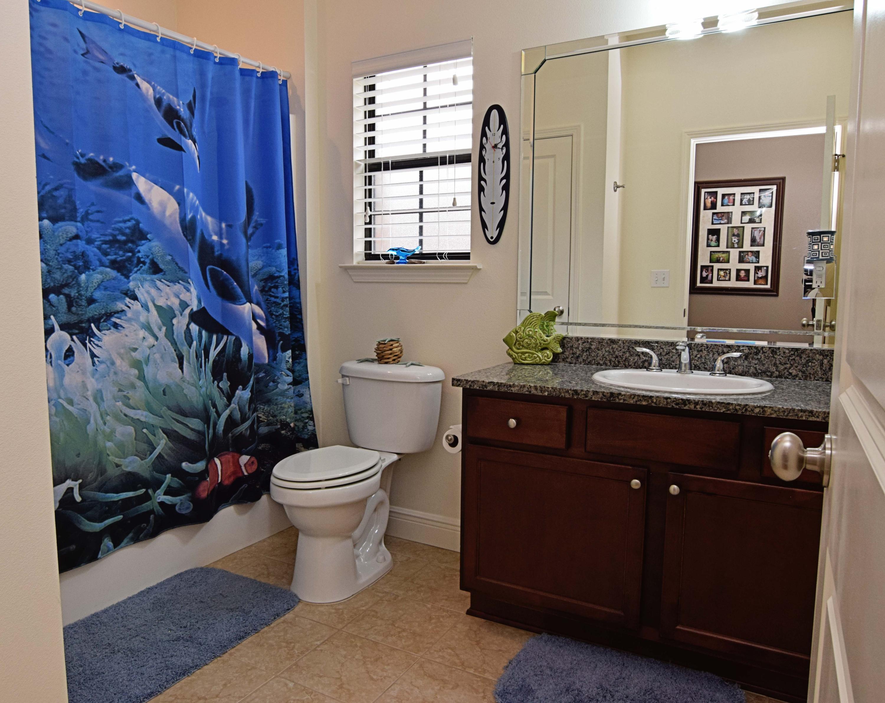 LAKE RIDGE ESTATES - Residential