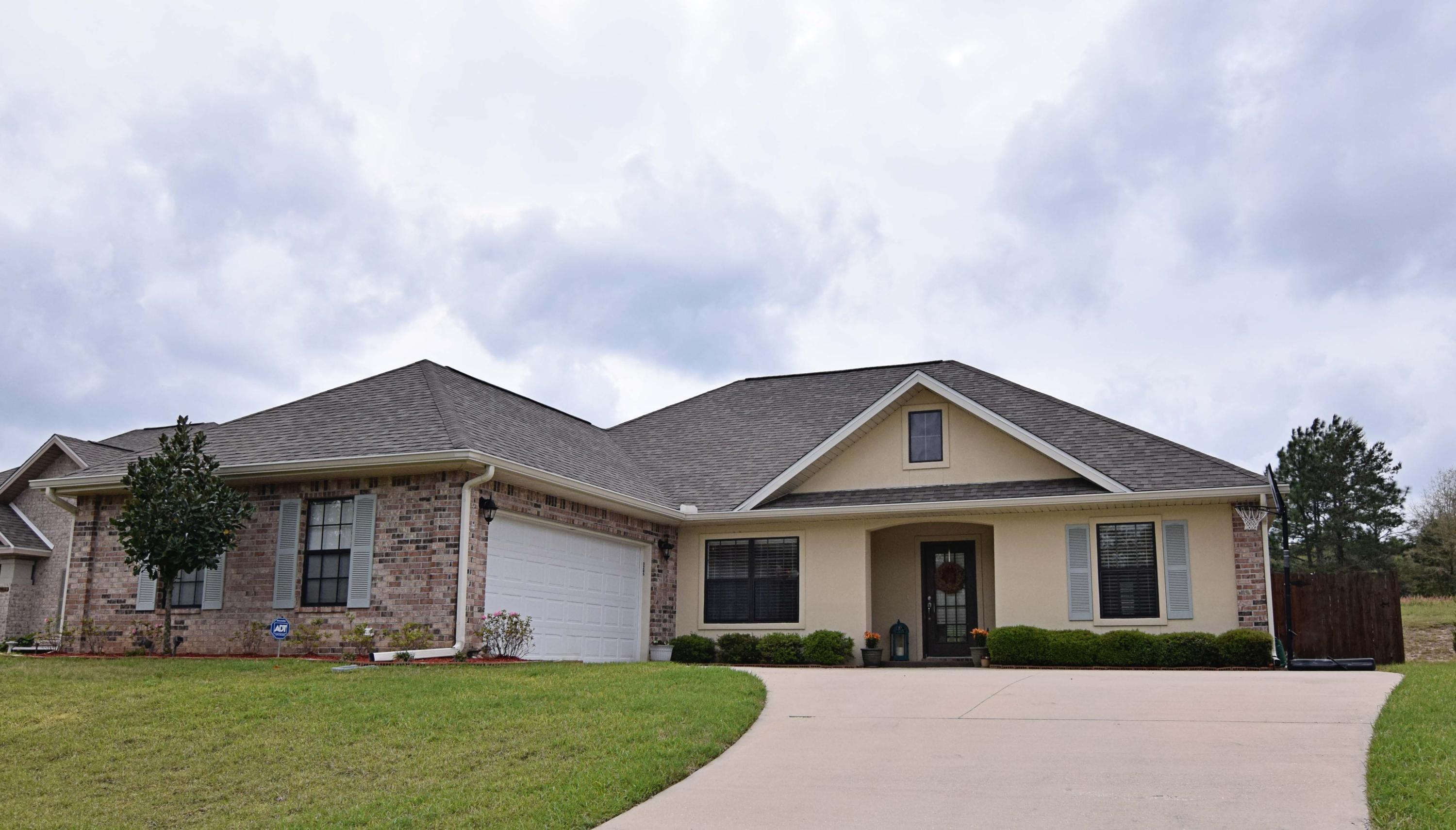 LAKE RIDGE ESTATES - Residential