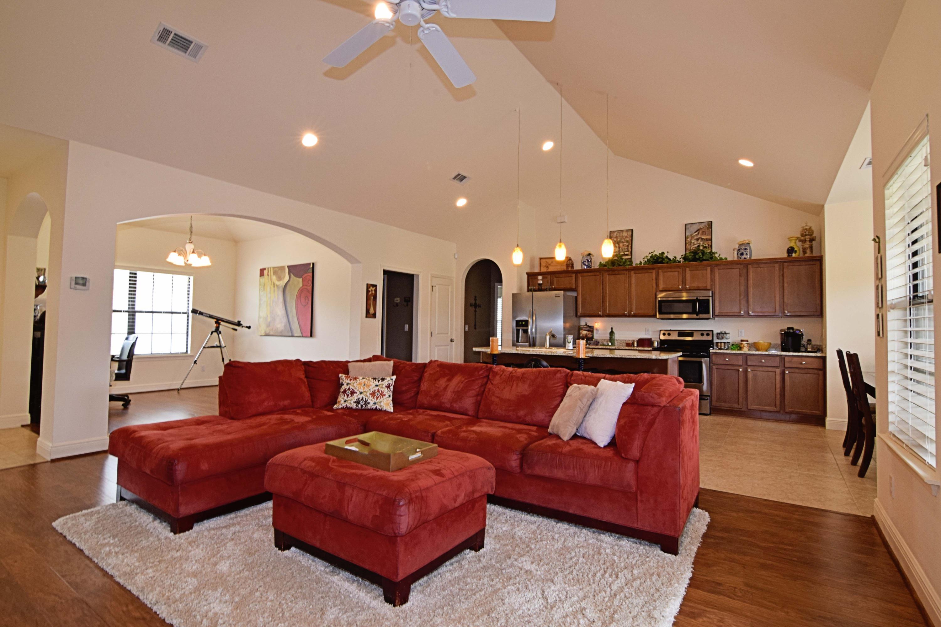 LAKE RIDGE ESTATES - Residential