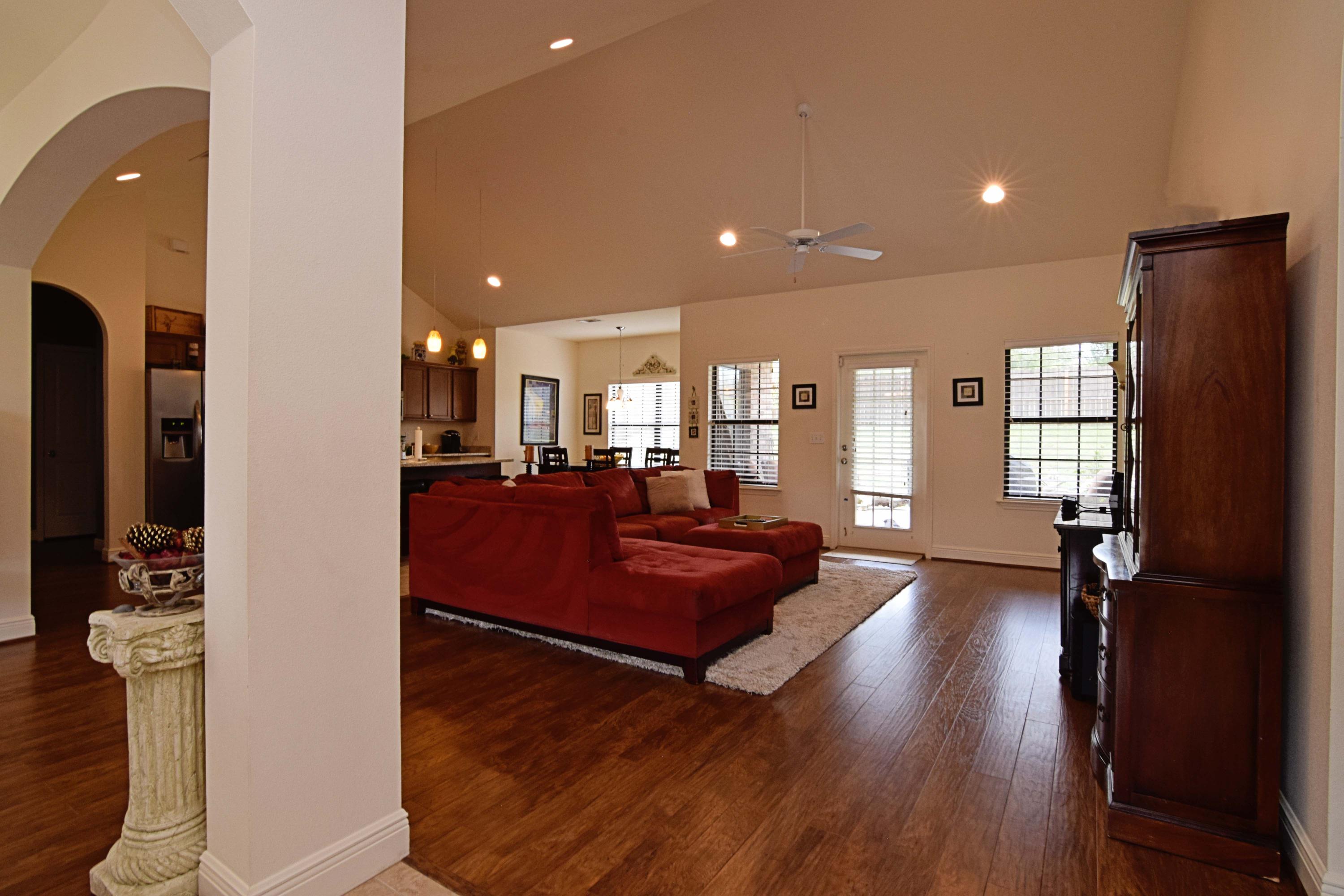 LAKE RIDGE ESTATES - Residential