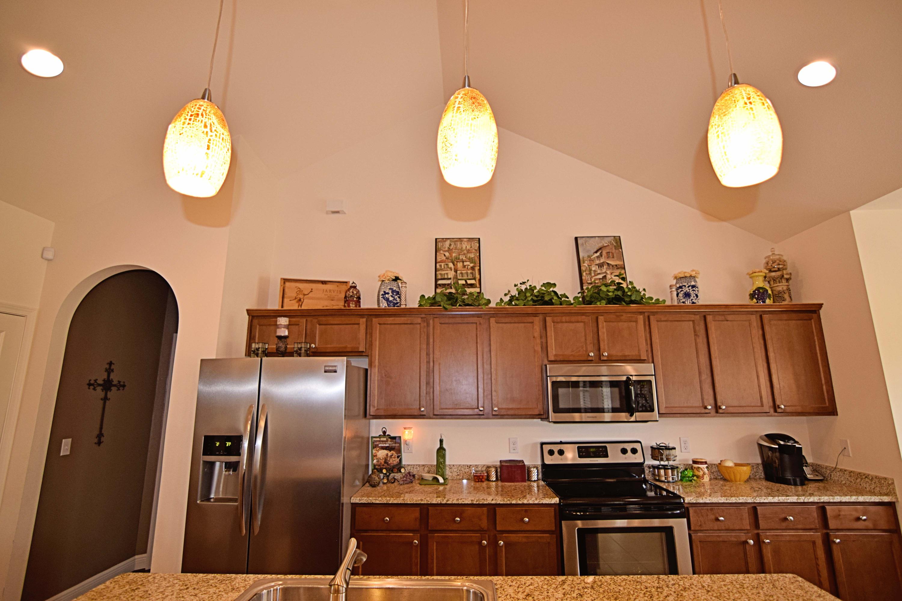 LAKE RIDGE ESTATES - Residential