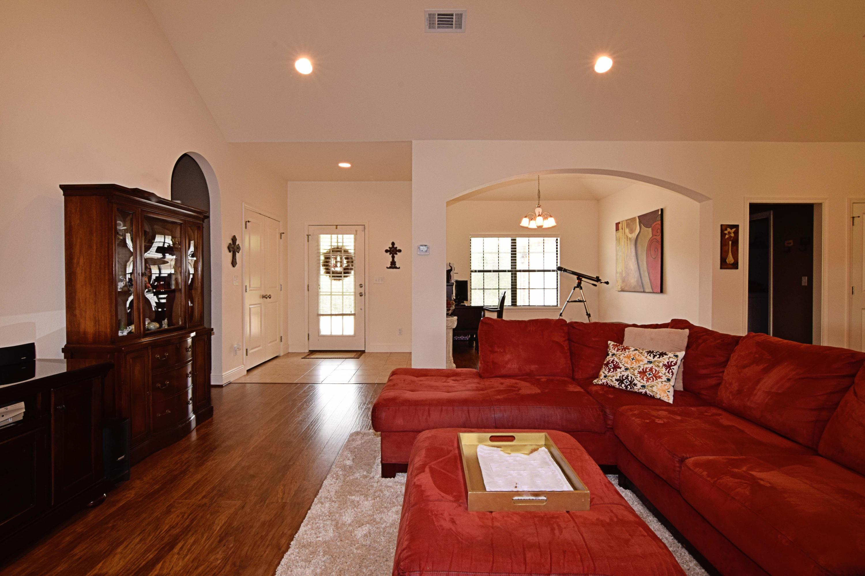 LAKE RIDGE ESTATES - Residential