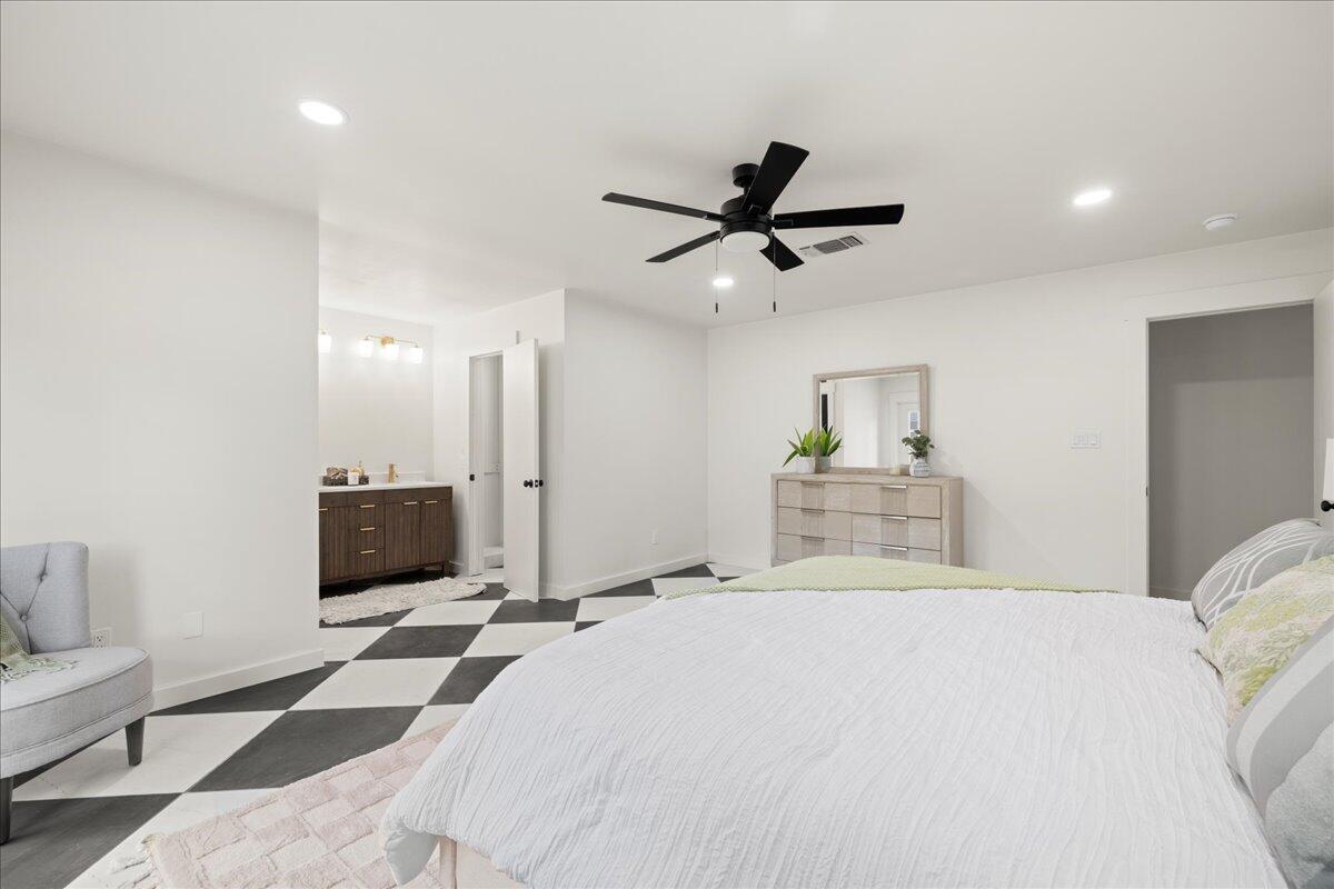 OVERBROOK - Residential Lease