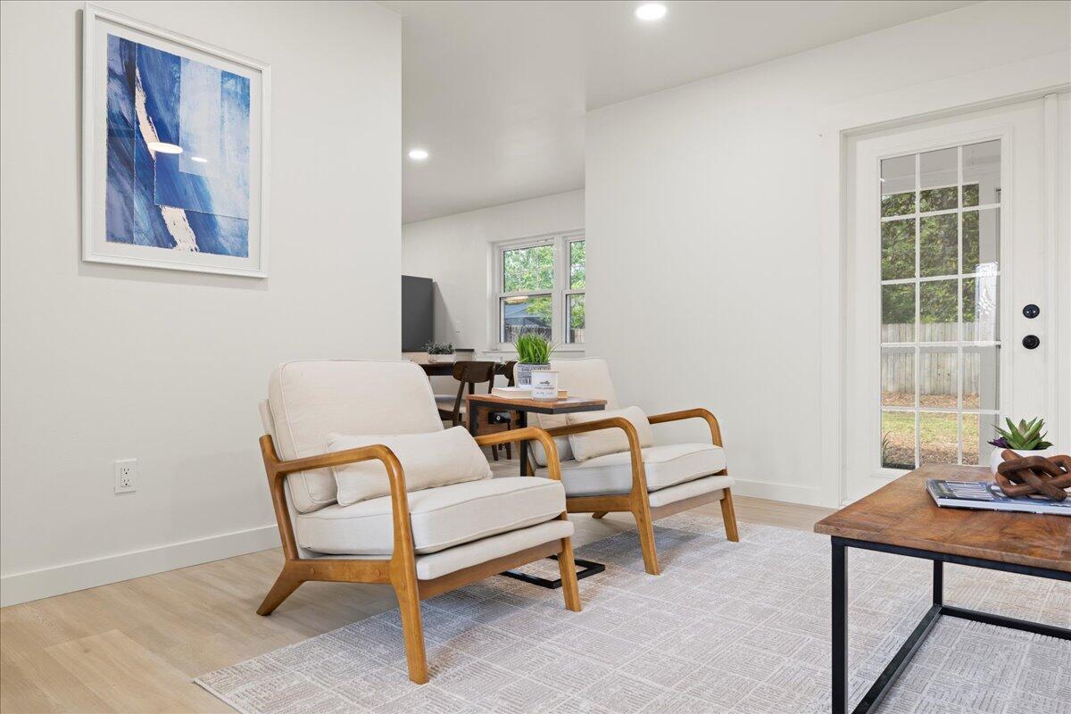 OVERBROOK - Residential Lease