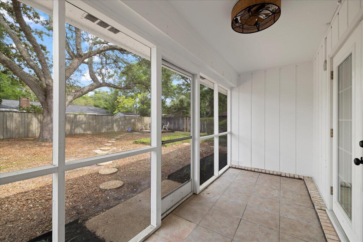 OVERBROOK - Residential Lease
