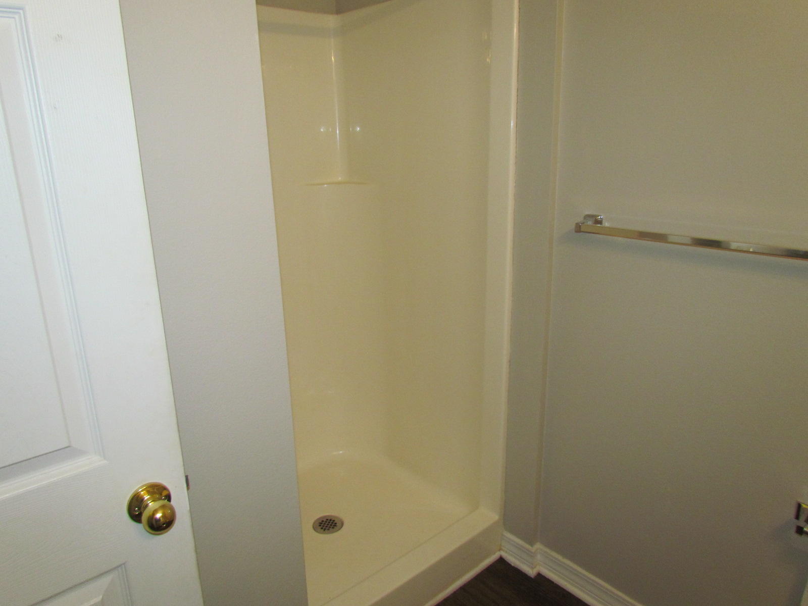 THE OAKS AT NICEVILLE CONDO UNIT 124 - Residential Lease