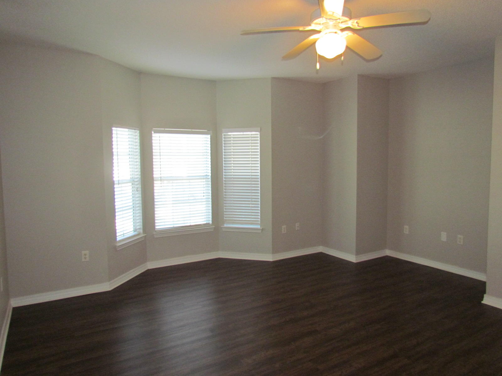 THE OAKS AT NICEVILLE CONDO UNIT 124 - Residential Lease