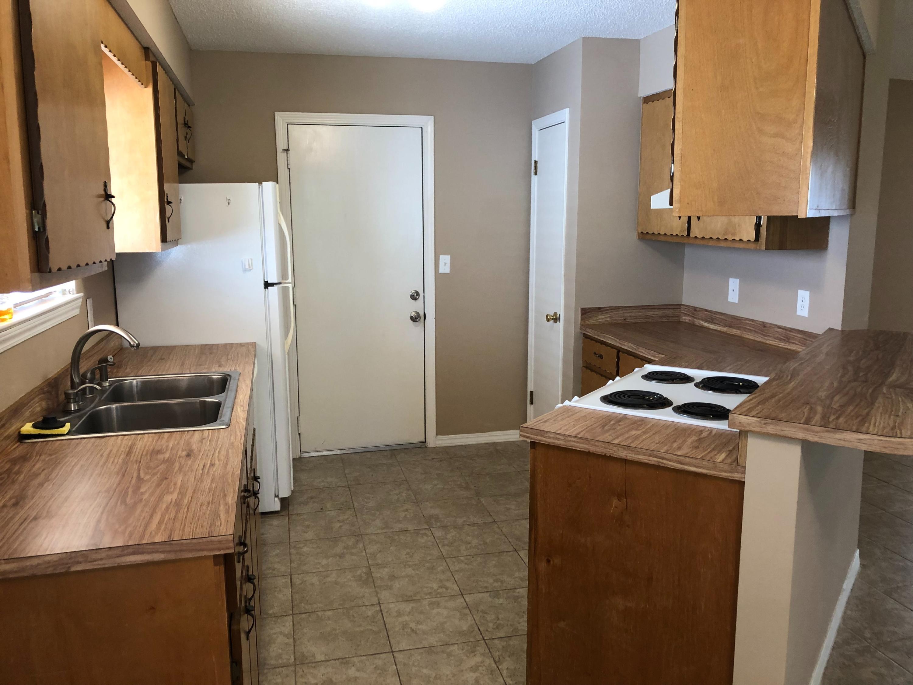 BLUE PINE VILLAGE AMENDED - Residential Lease
