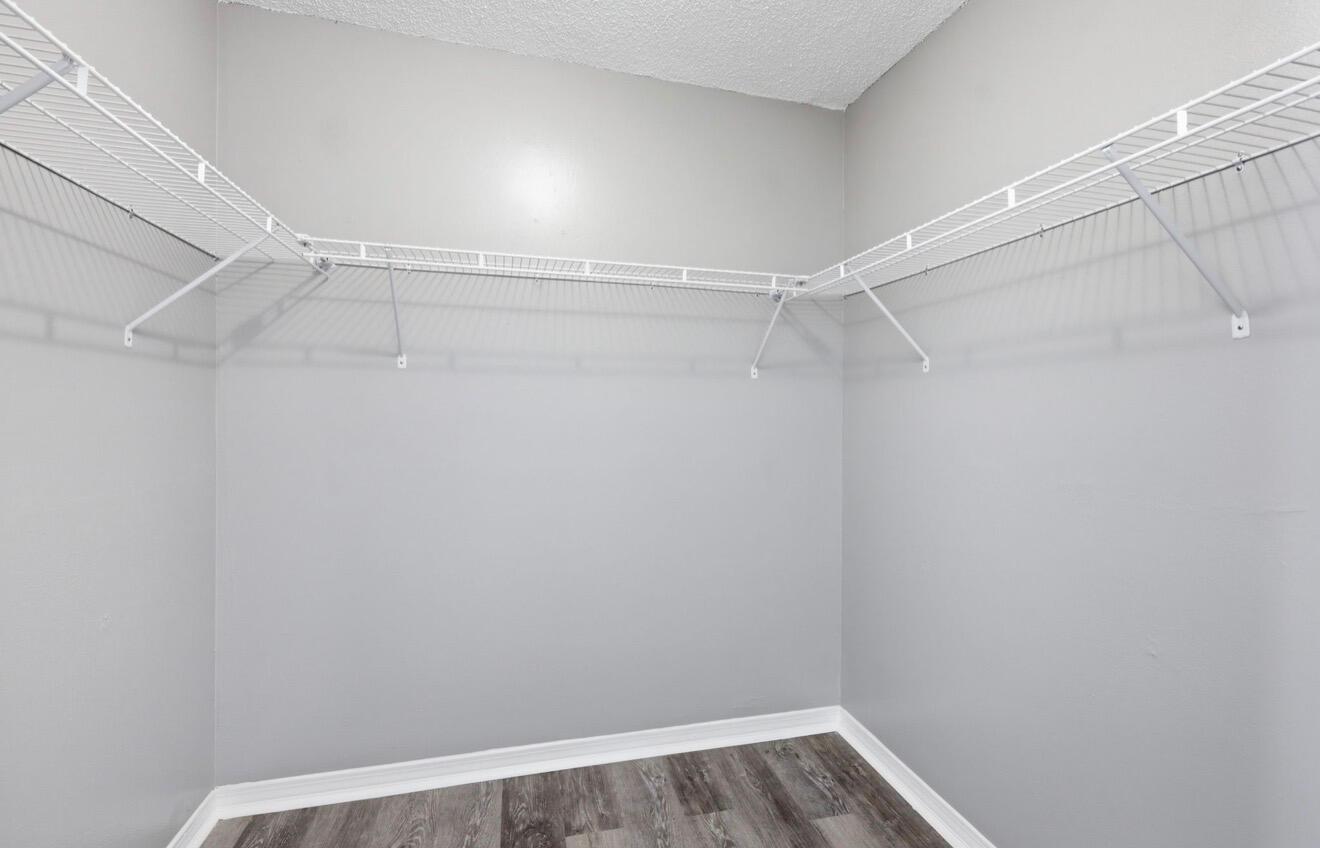 TIMBERLAKE ESTATES - Residential