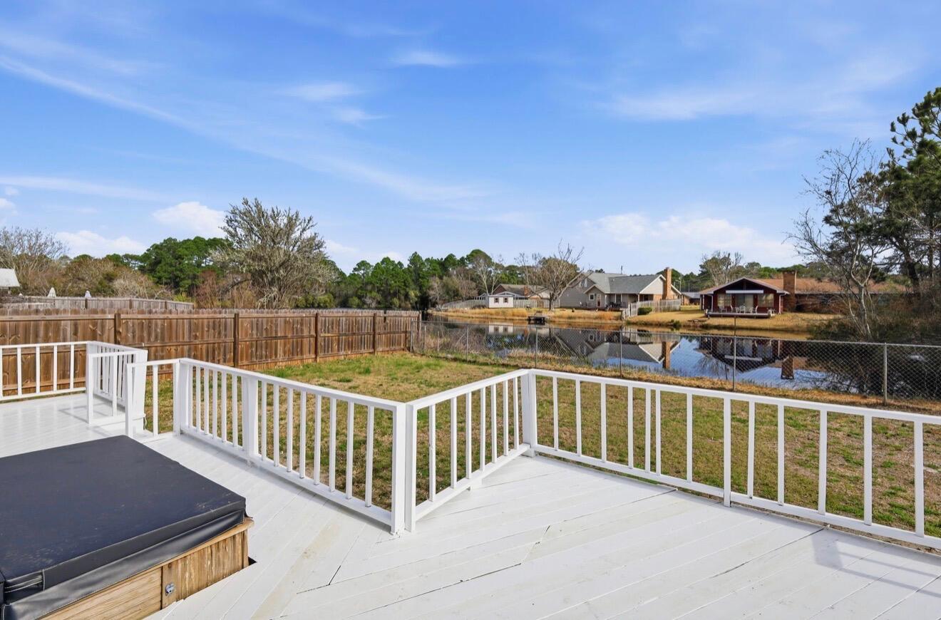 TIMBERLAKE ESTATES - Residential