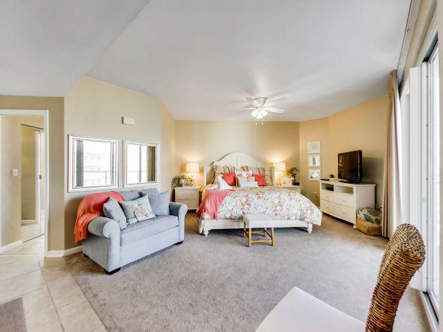 STERLING SANDS CONDO - Residential