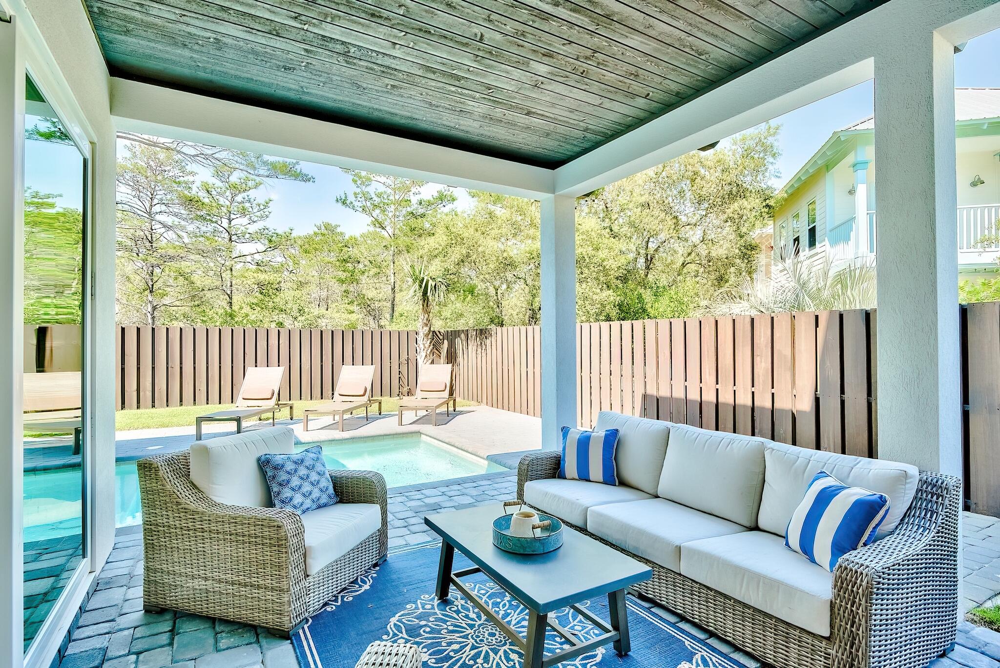 Santa Rosa Retreat - Residential