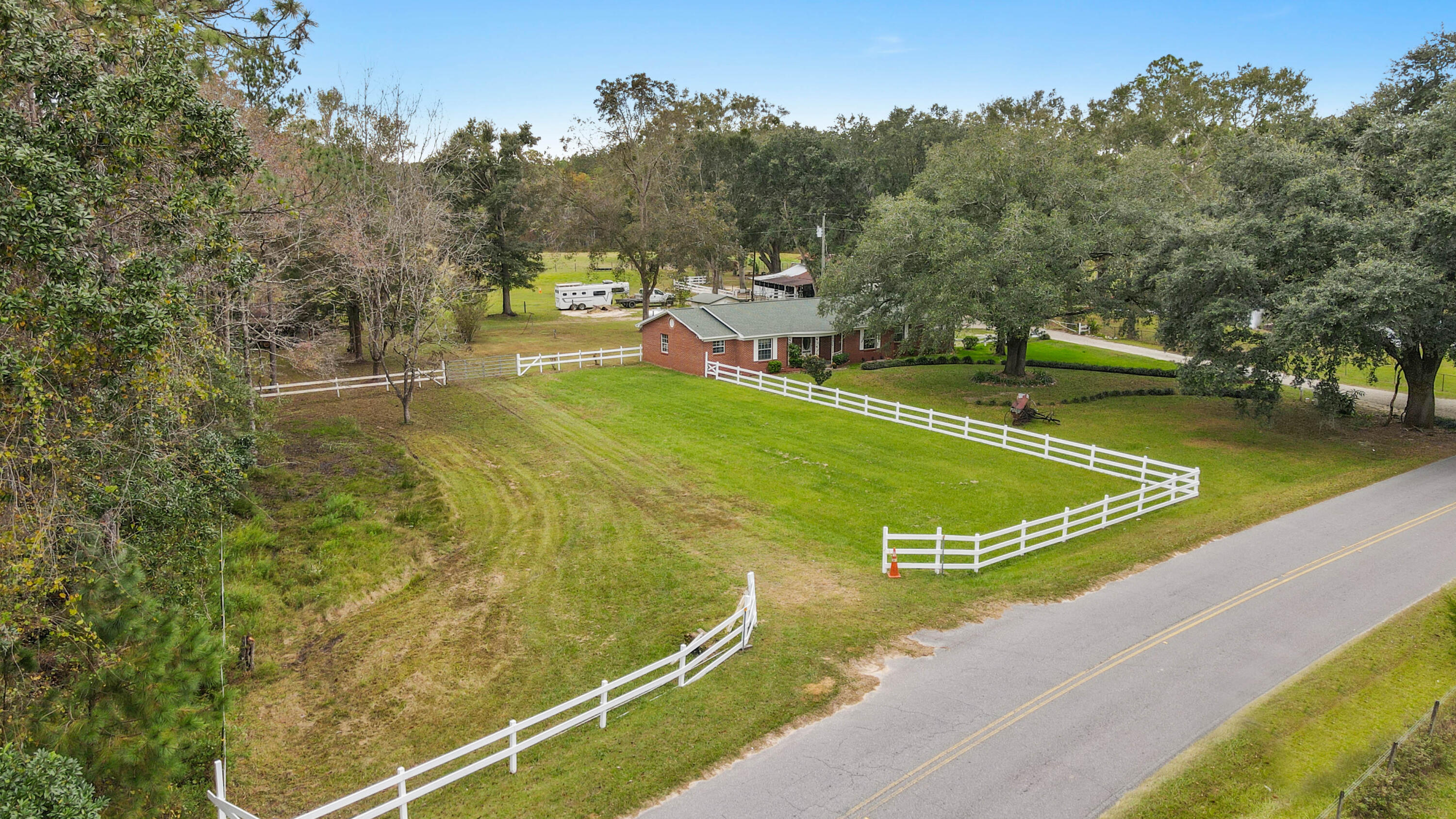 NO RECORDED SUBDIVISION - Residential