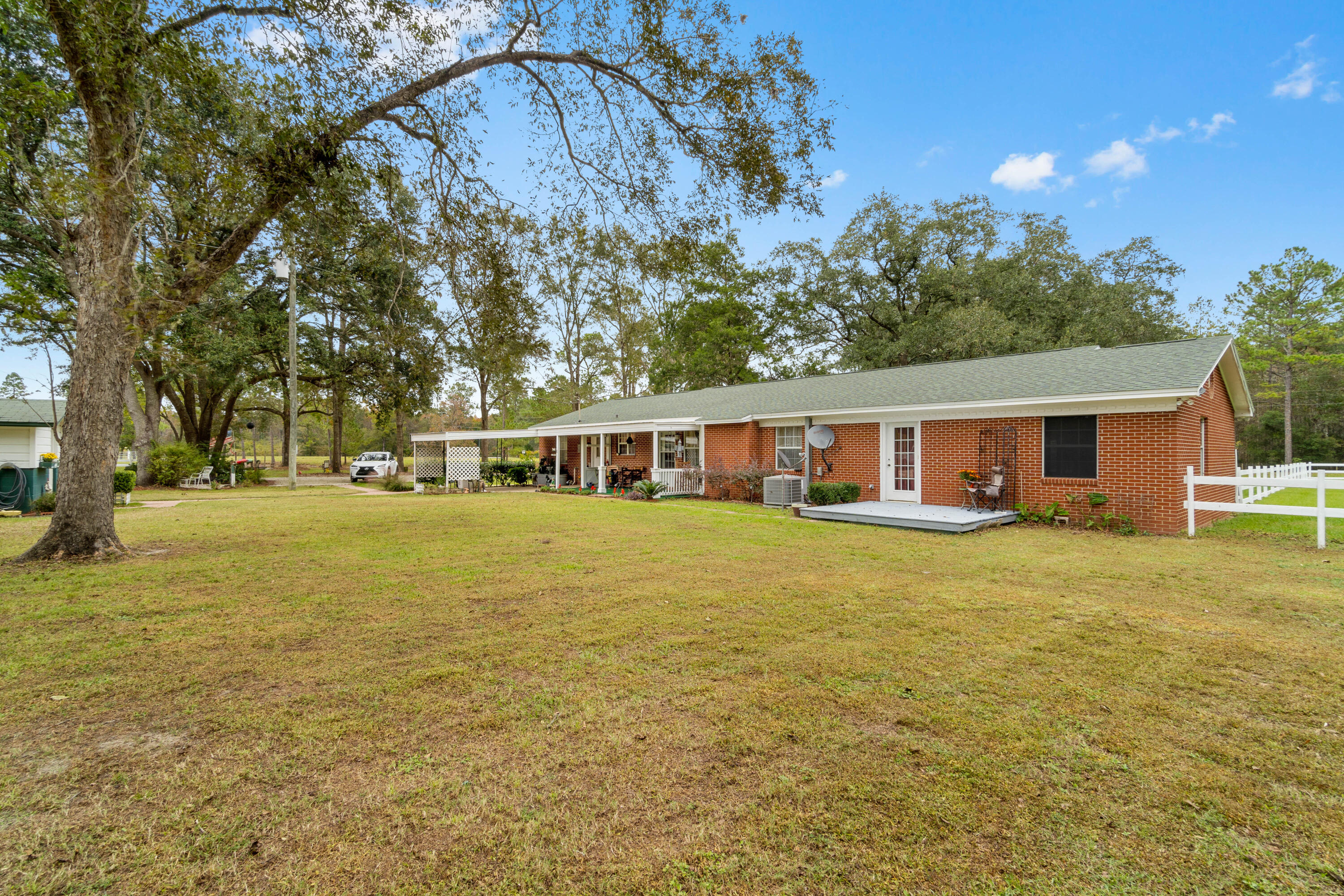 NO RECORDED SUBDIVISION - Residential