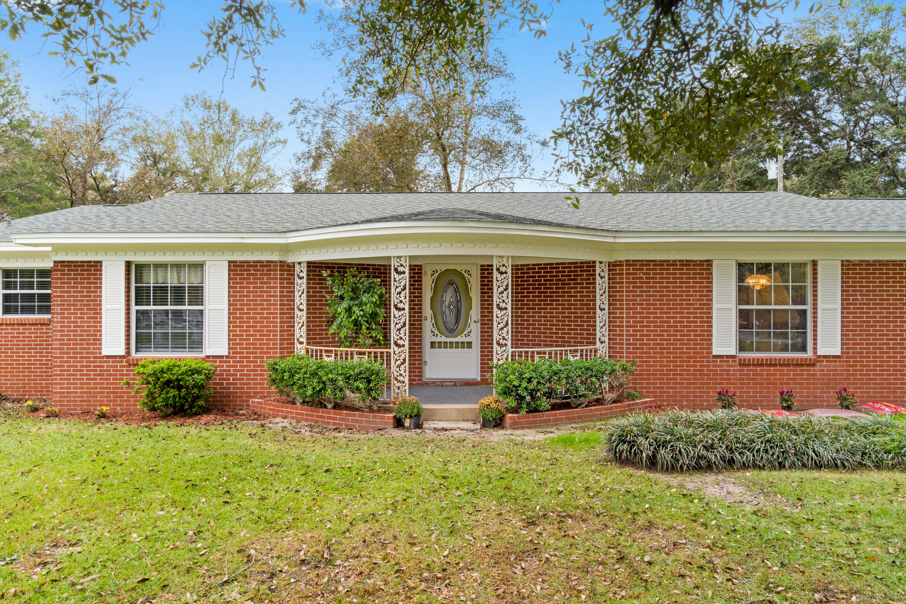 NO RECORDED SUBDIVISION - Residential