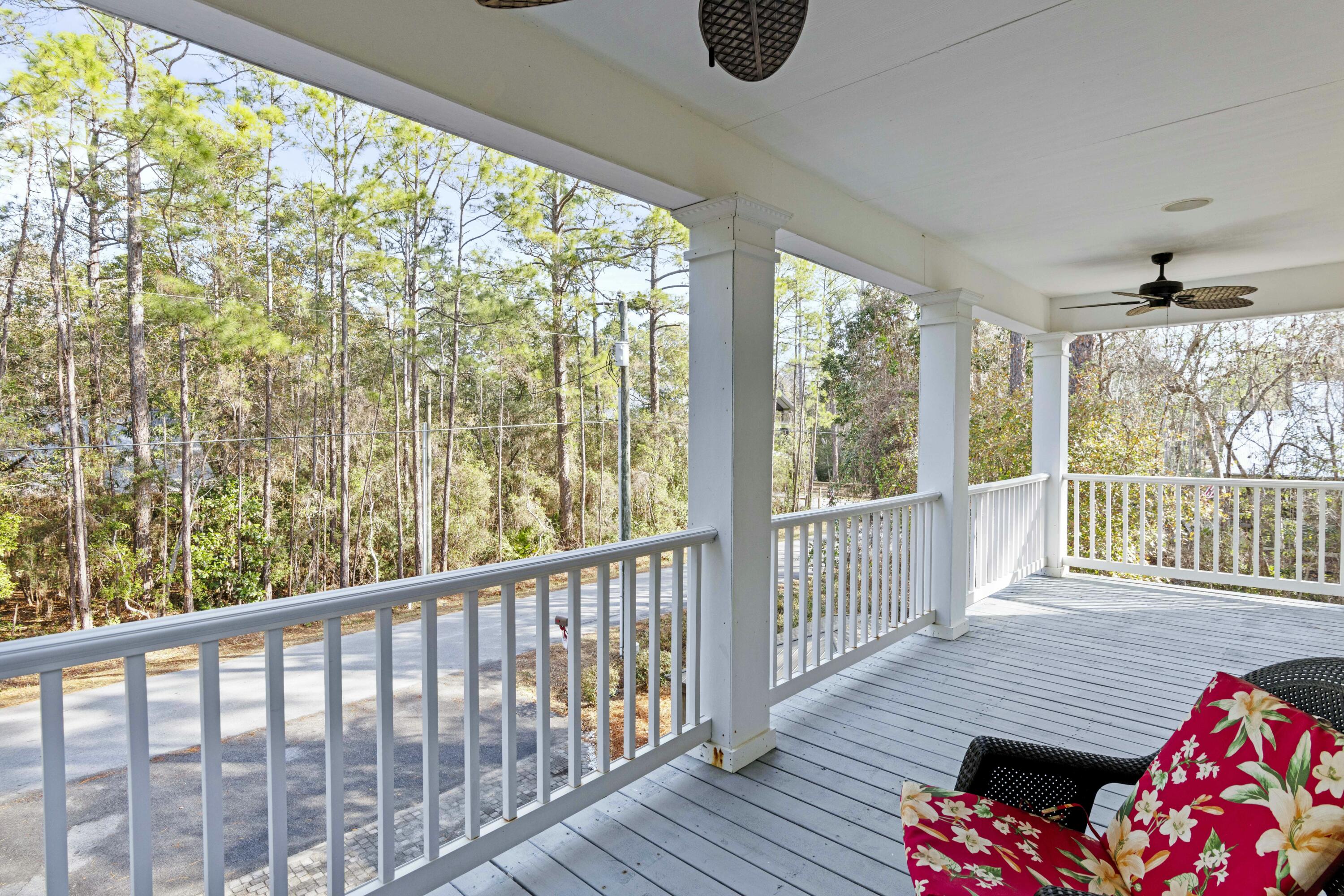 MAGNOLIA BEACH - Residential