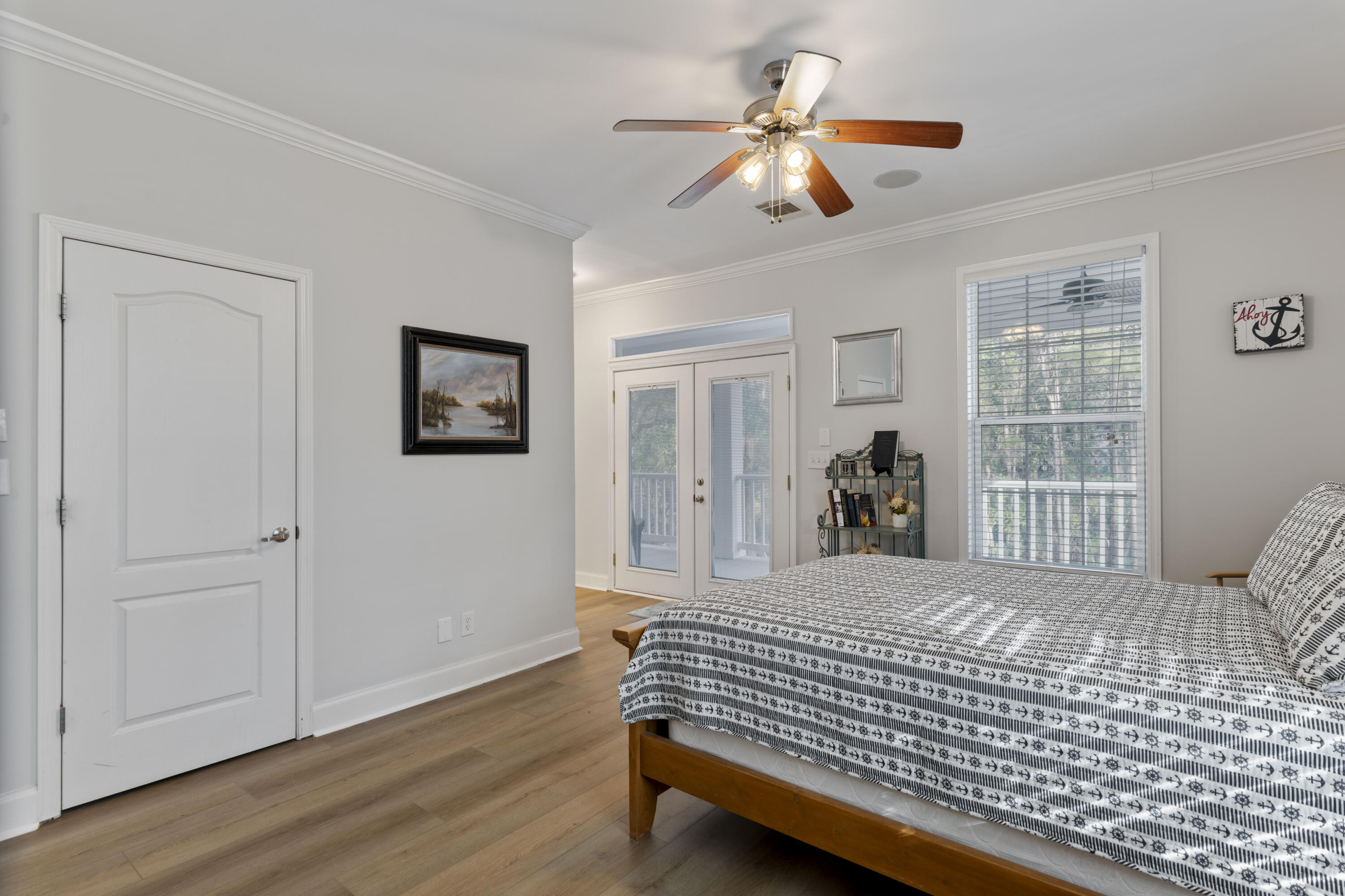 MAGNOLIA BEACH - Residential