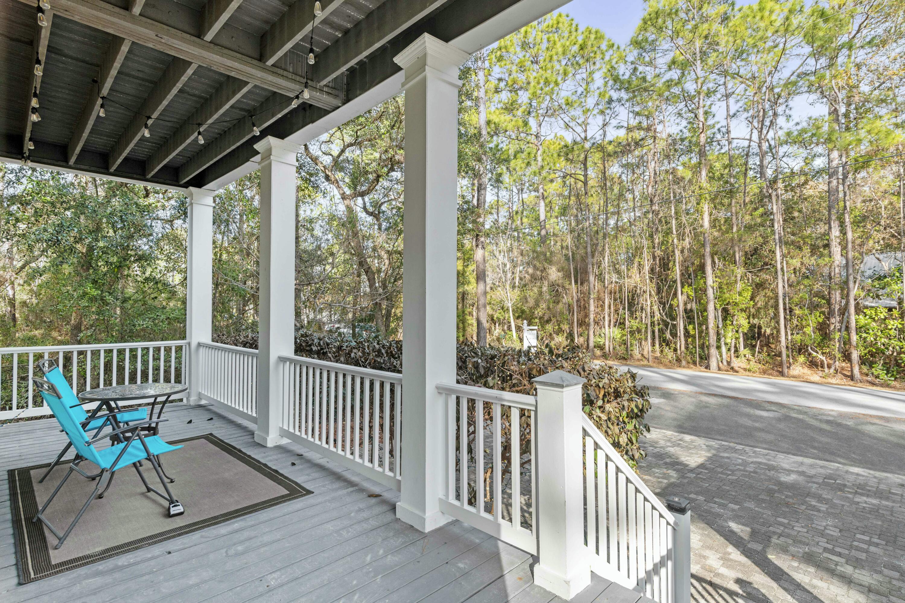 MAGNOLIA BEACH - Residential