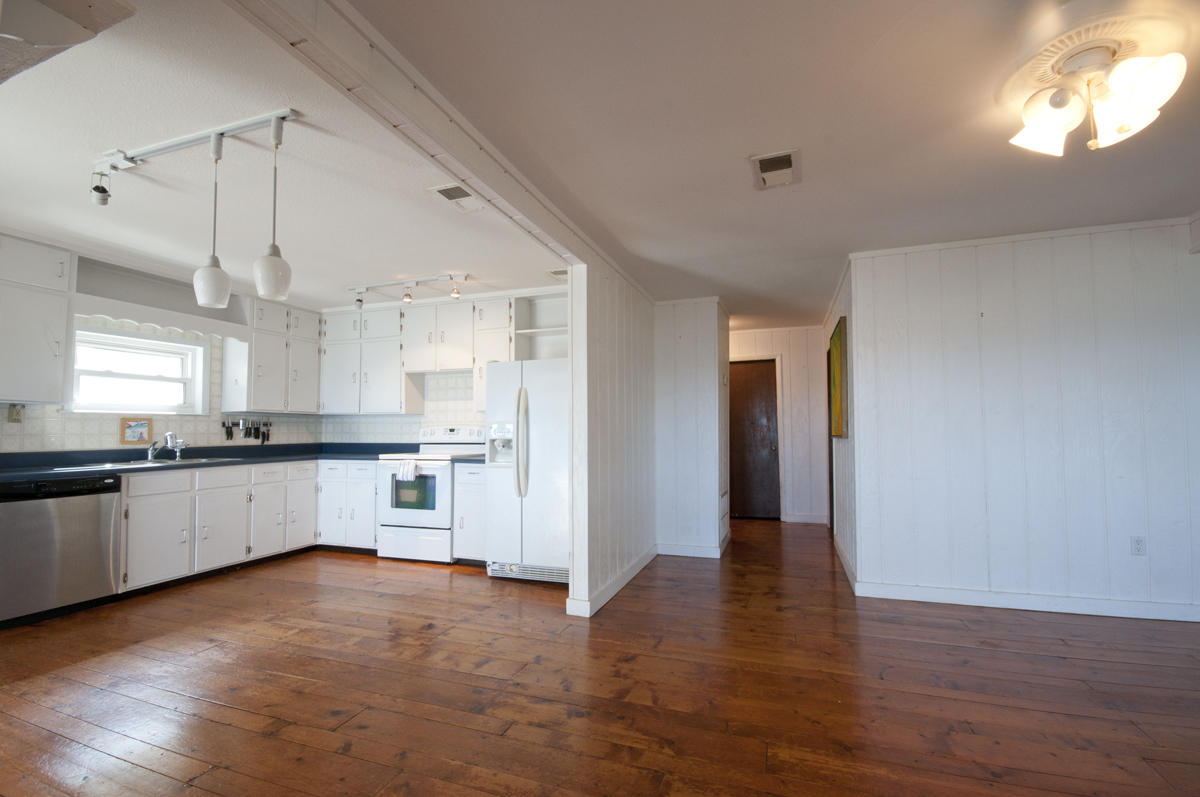 VILLA TASSO TOWN OF - Residential