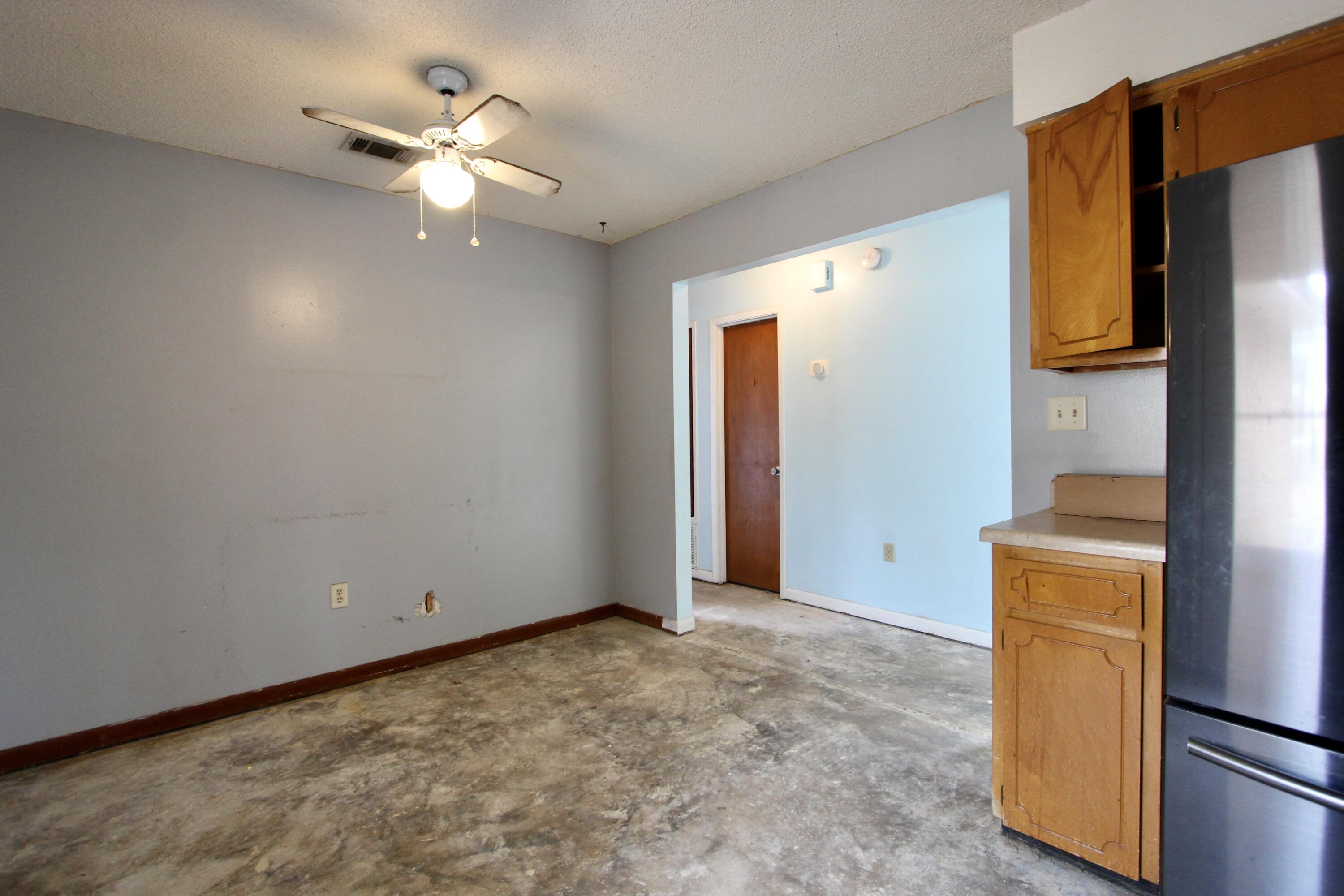 CORNER OAKS ESTATES - Residential