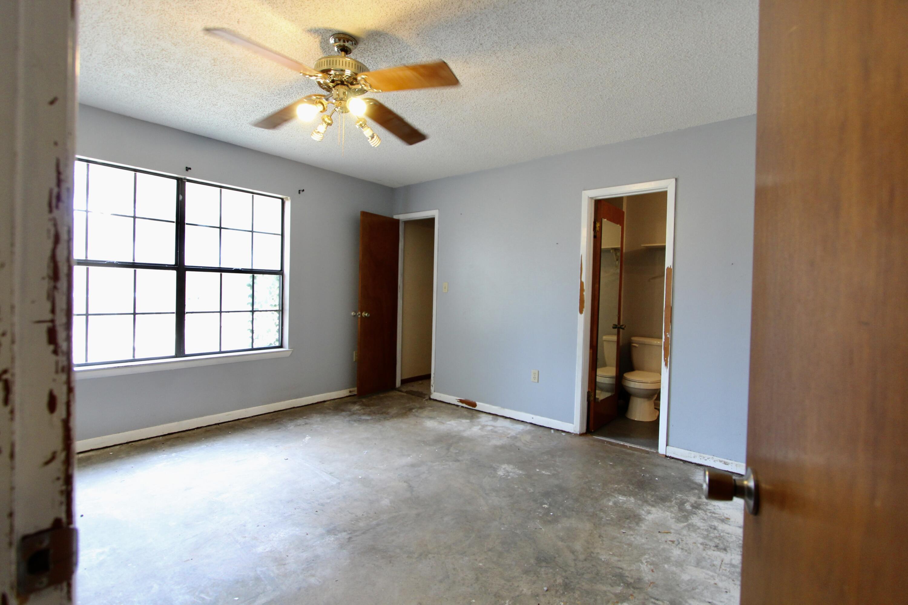 CORNER OAKS ESTATES - Residential