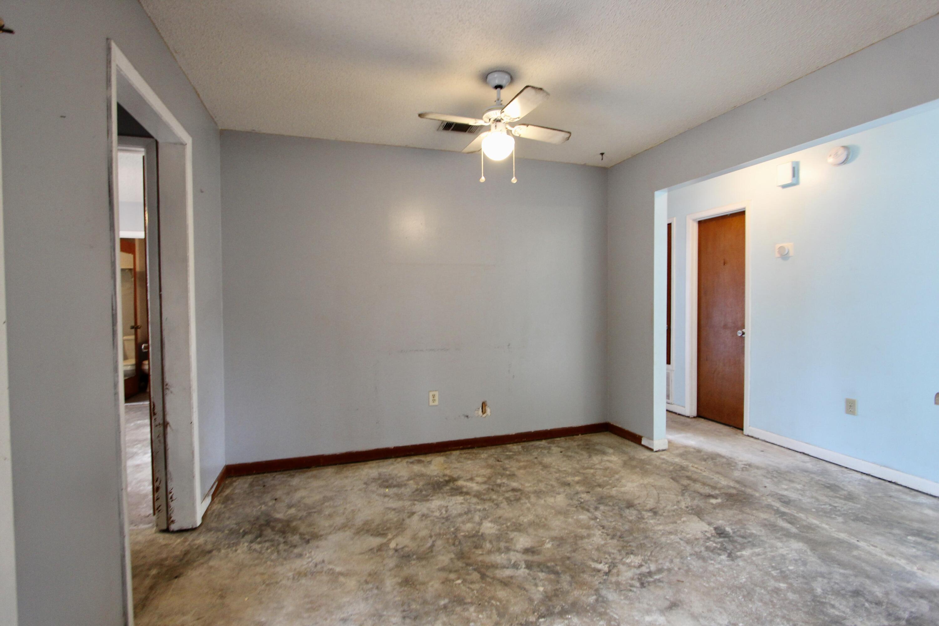 CORNER OAKS ESTATES - Residential