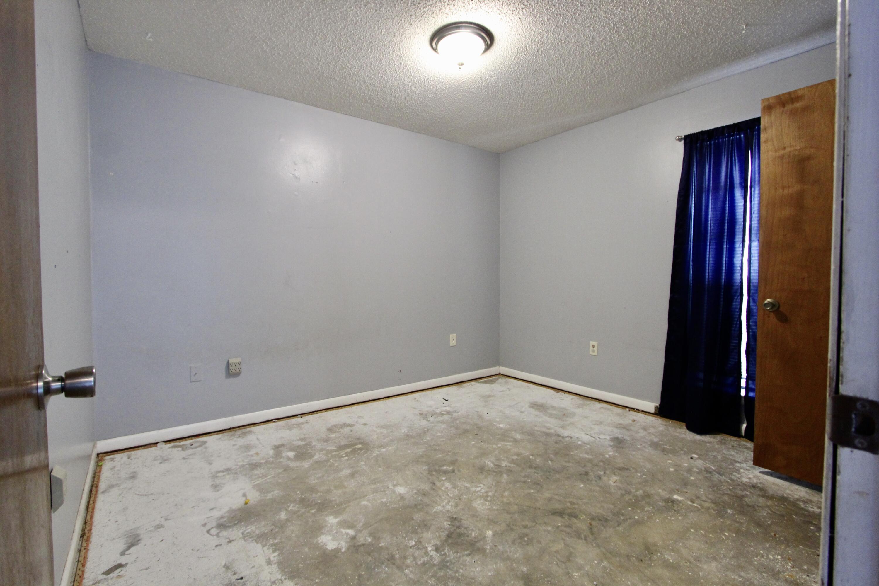 CORNER OAKS ESTATES - Residential