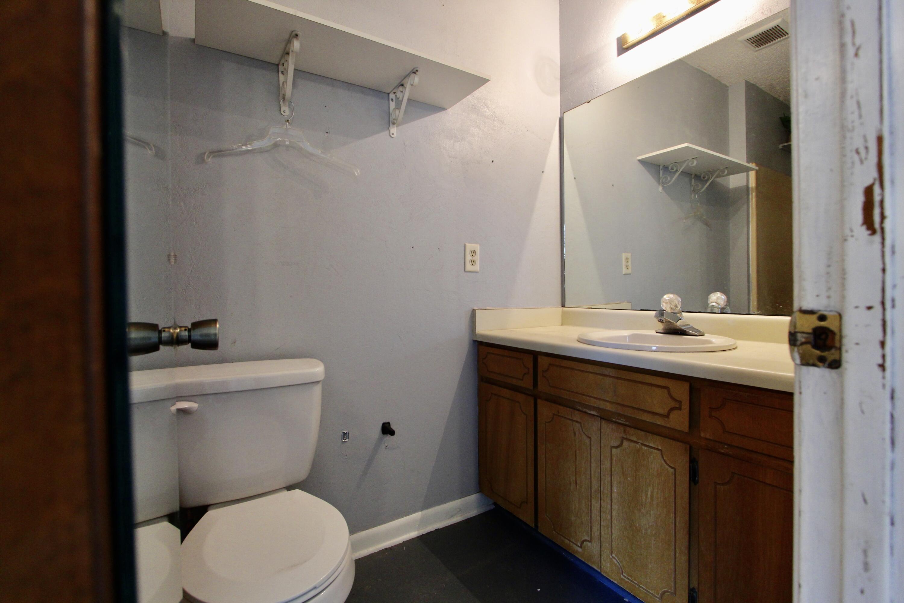 CORNER OAKS ESTATES - Residential