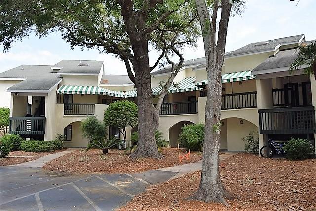 LAKESIDE CONDO AT BLUEWATER BAY - Residential