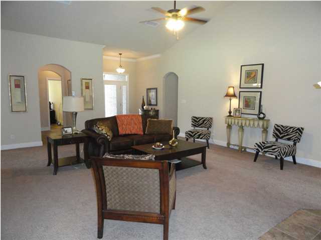 AUTUMN WOODS - Residential