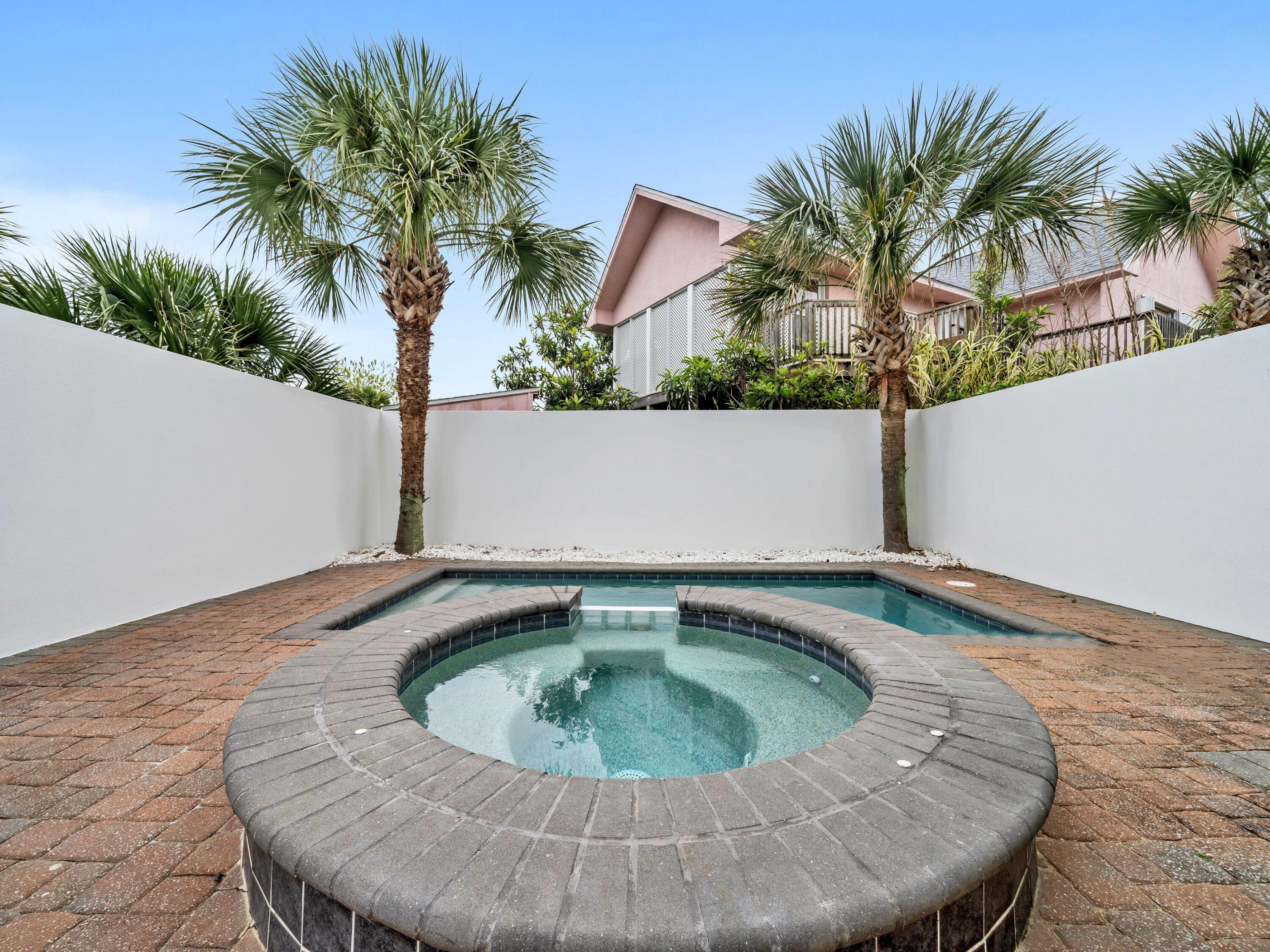 MIRAMAR BEACH - Residential