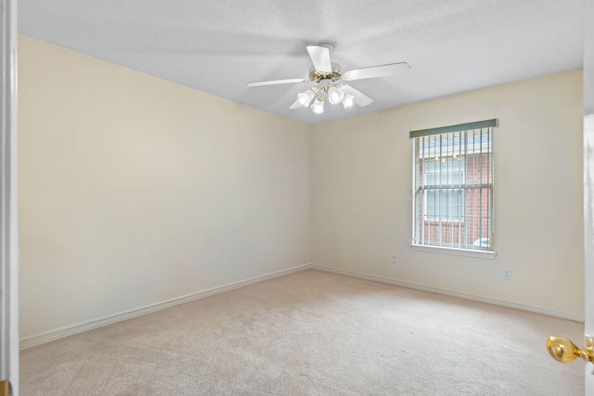 EMERALD VILLAGE S/D - Residential