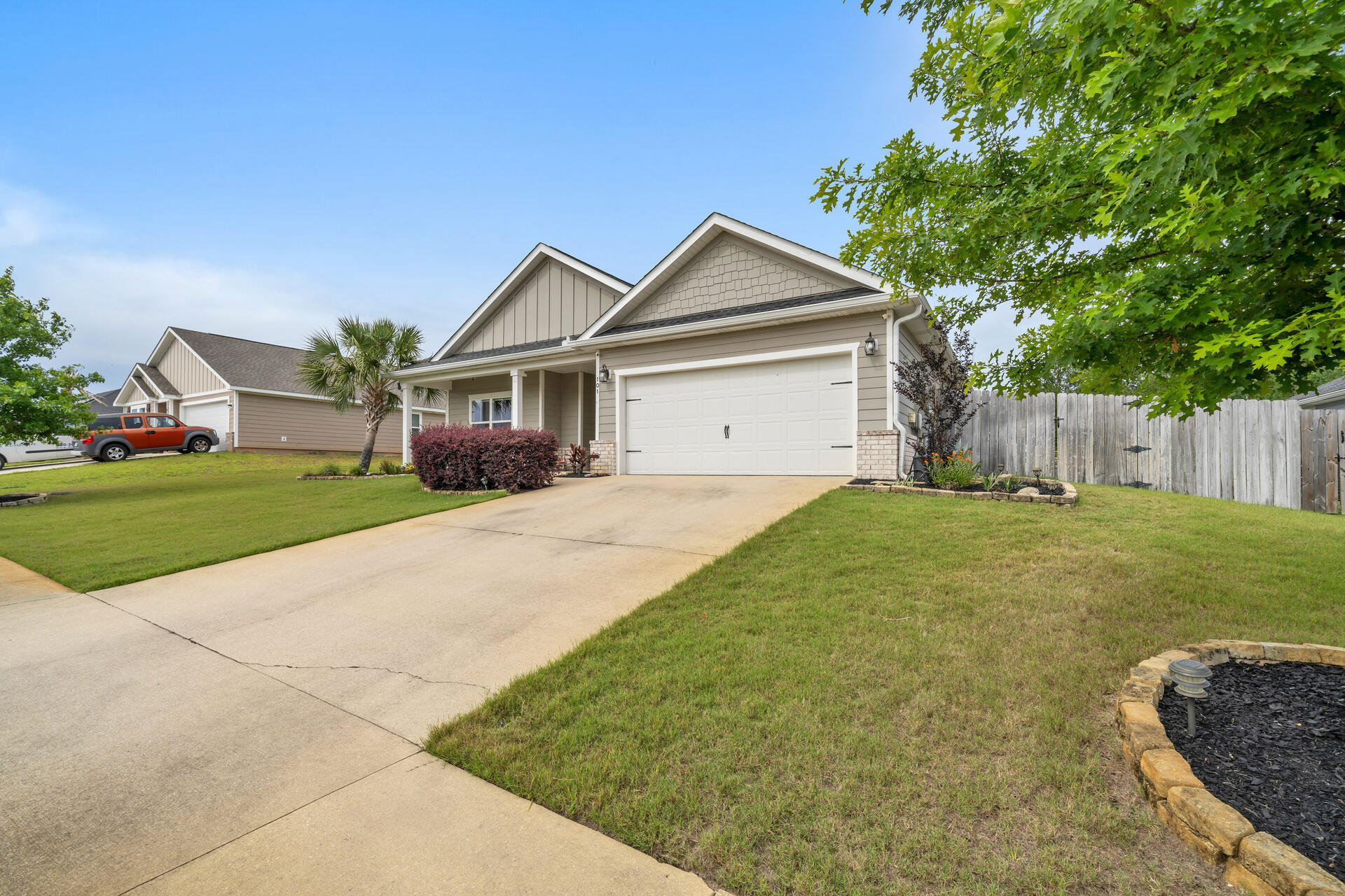 Cross Creek Estates - Residential