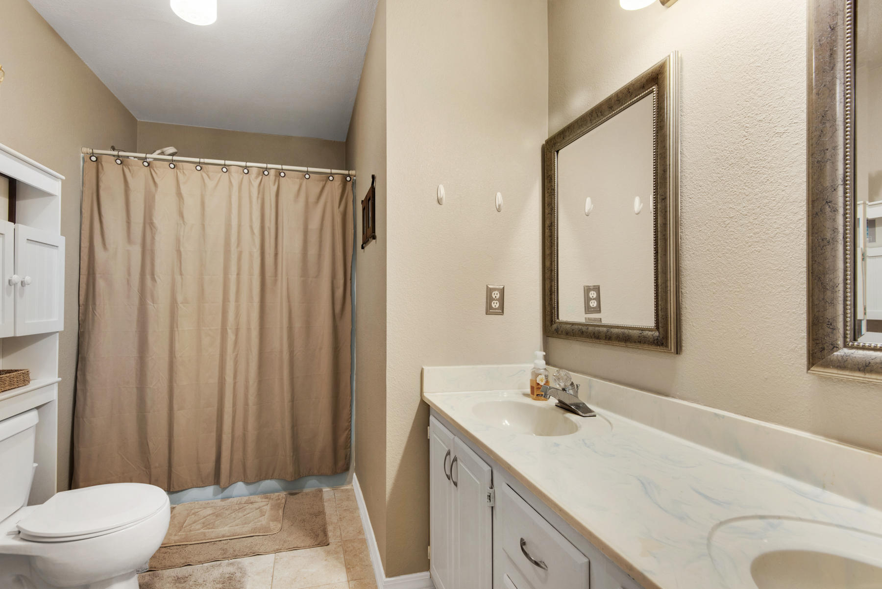 CARIBBEAN VILLAGE S UNIT 1 LOT 39 BLK B - Residential