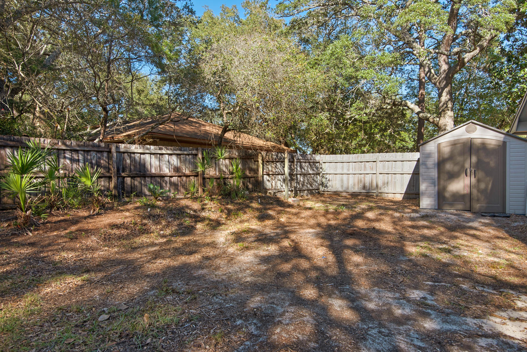 CARIBBEAN VILLAGE S UNIT 1 LOT 39 BLK B - Residential