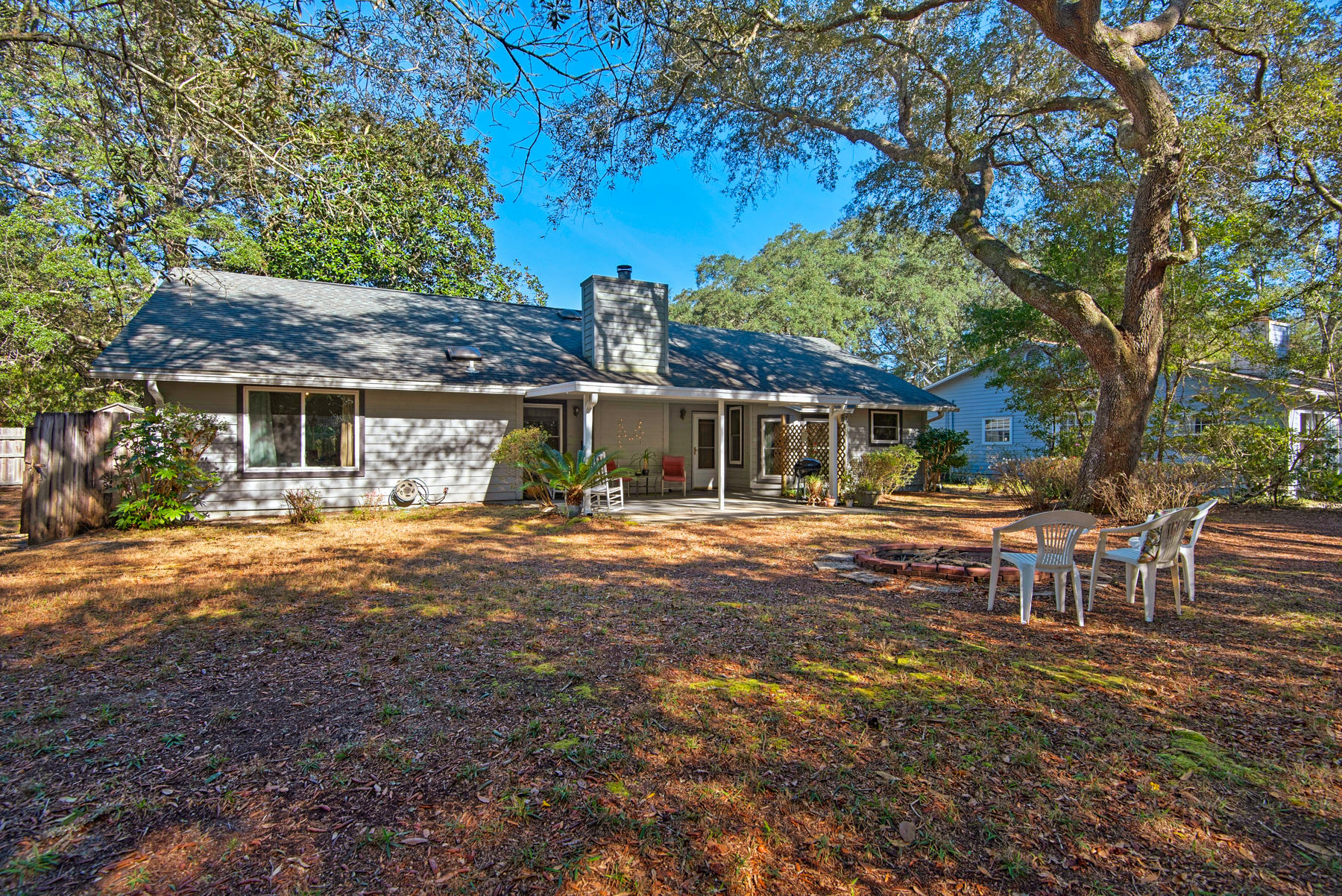 CARIBBEAN VILLAGE S UNIT 1 LOT 39 BLK B - Residential