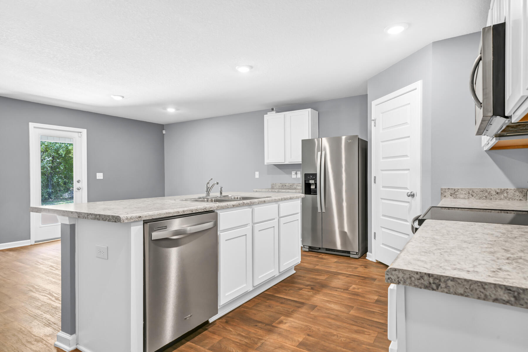 ASHTIN ESTATES - Residential