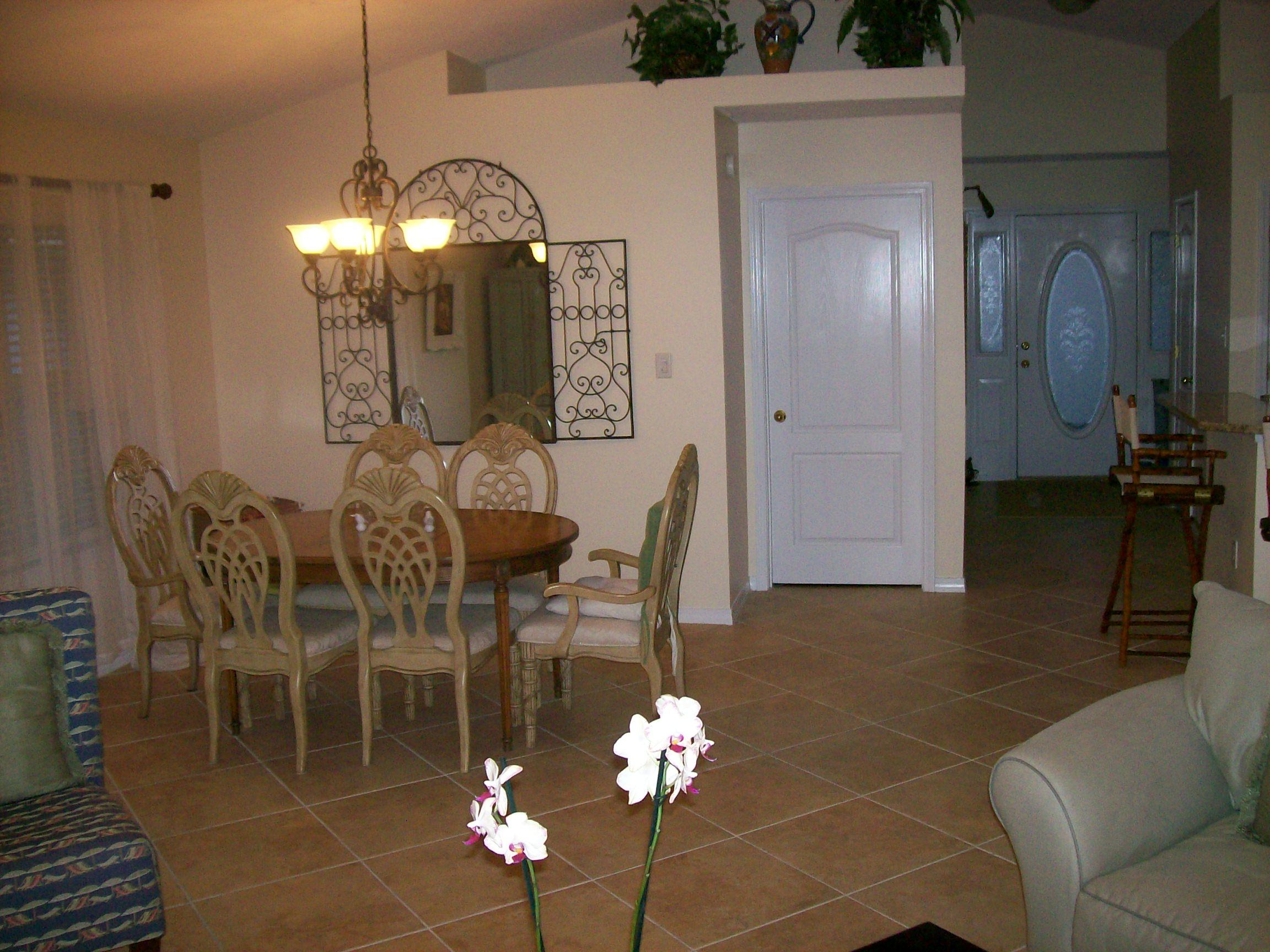 PARADISE RETREAT - Residential